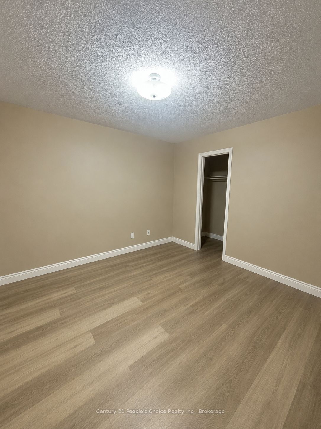 670 Macbeth Heights, Mississauga, ON L5W 1E5 photo 5