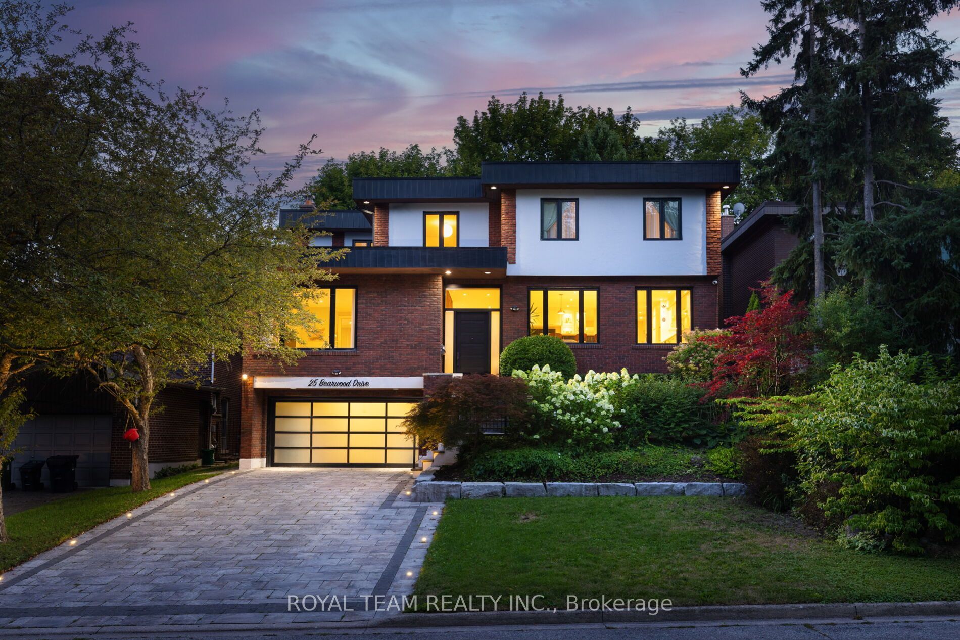 25 Bearwood Drive, Toronto, ON M9A 4G5