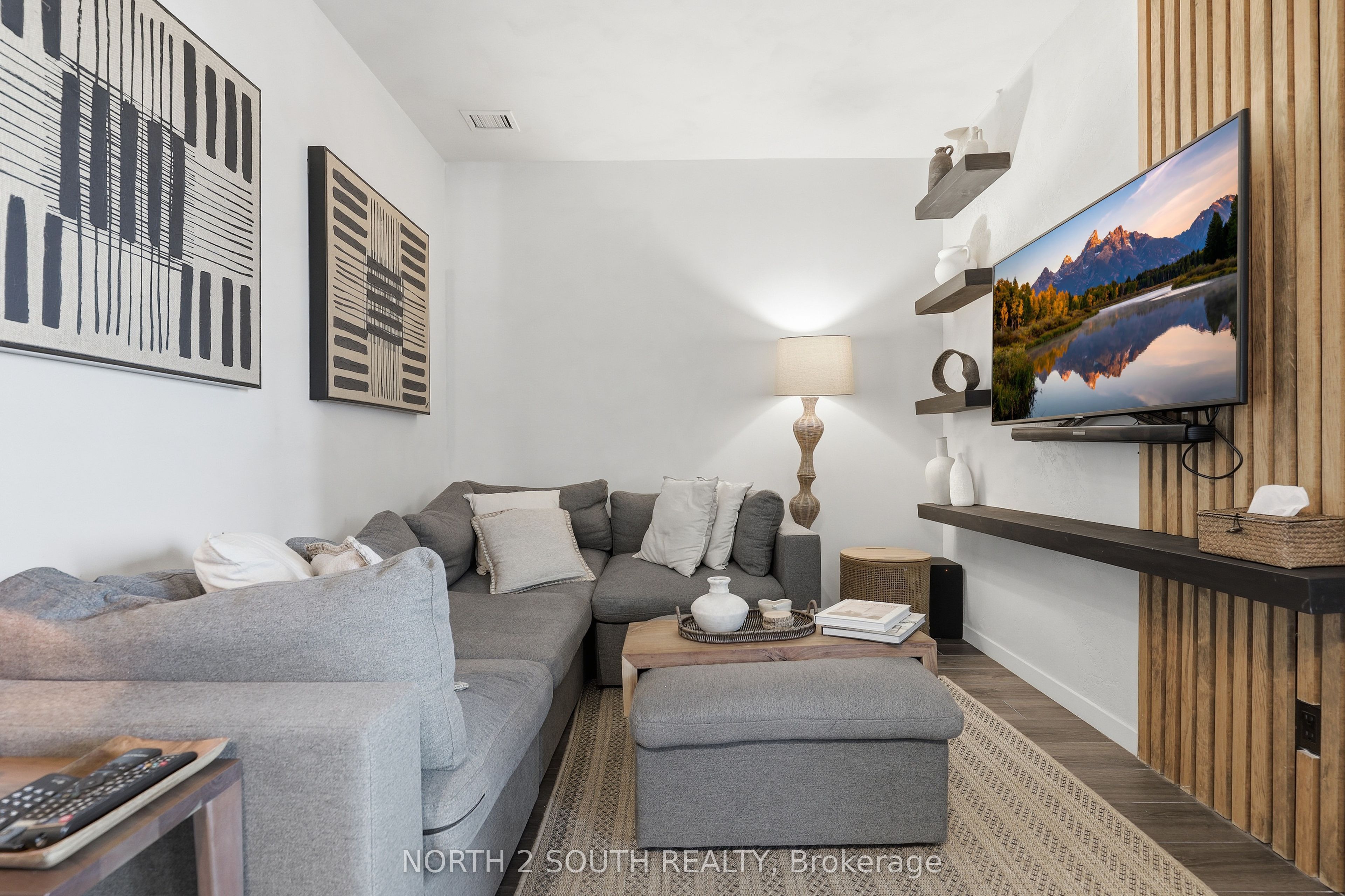 7 Smith Crescent 717, Toronto, ON M8Z 0G3 photo 5