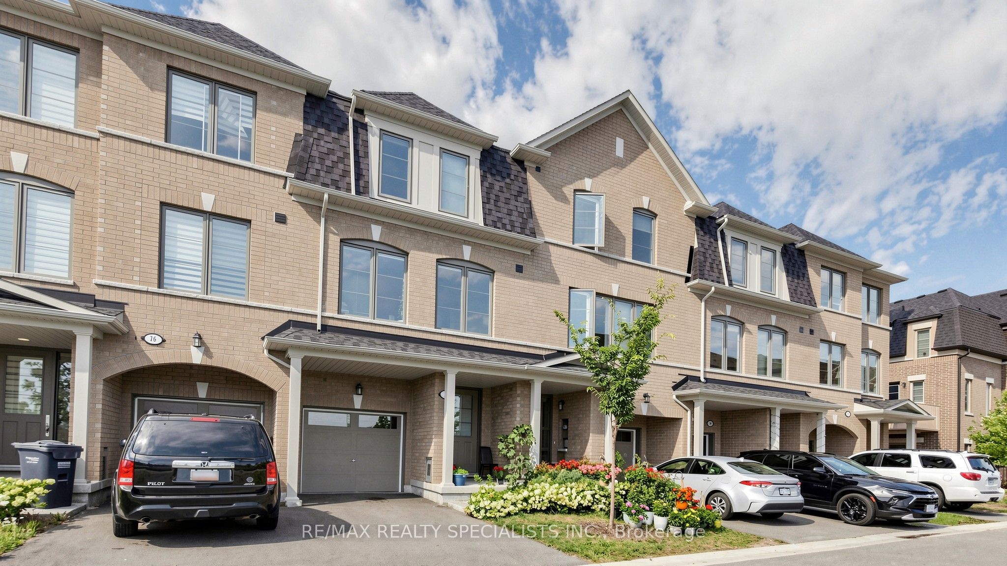 14 BRETLON Street, Brampton, ON L6P 4N8 photo 3