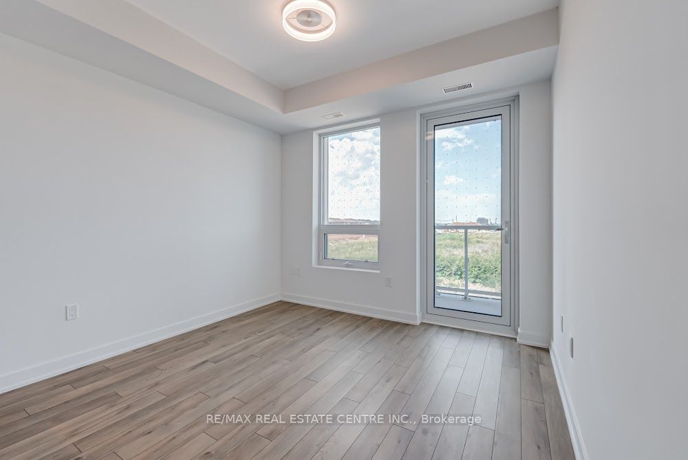 1005 Dundas Street E 238, Oakville, ON L6H 8C7 photo 5