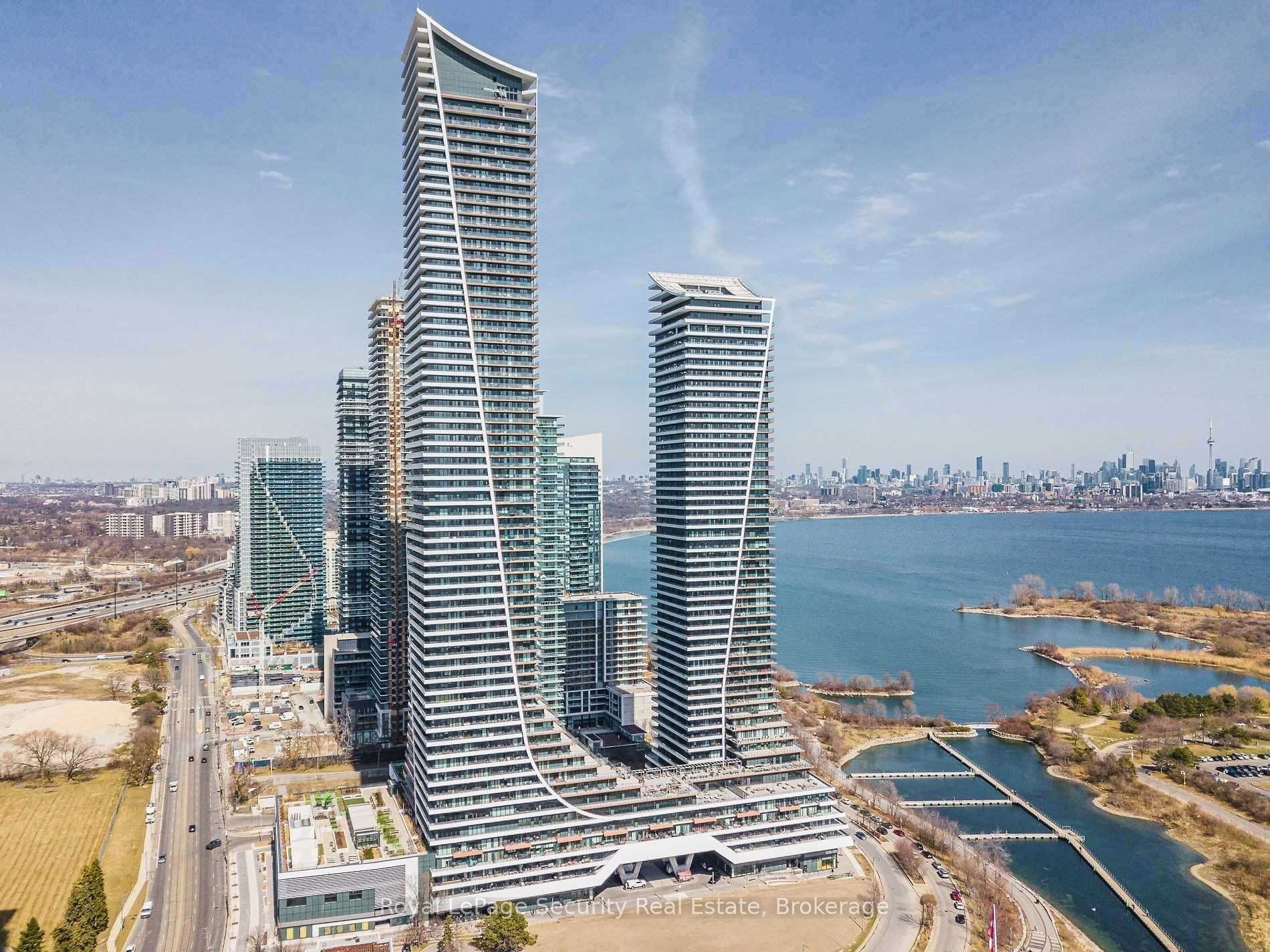 30 Shore Breeze Drive 1916, Toronto, ON M8V 0J1