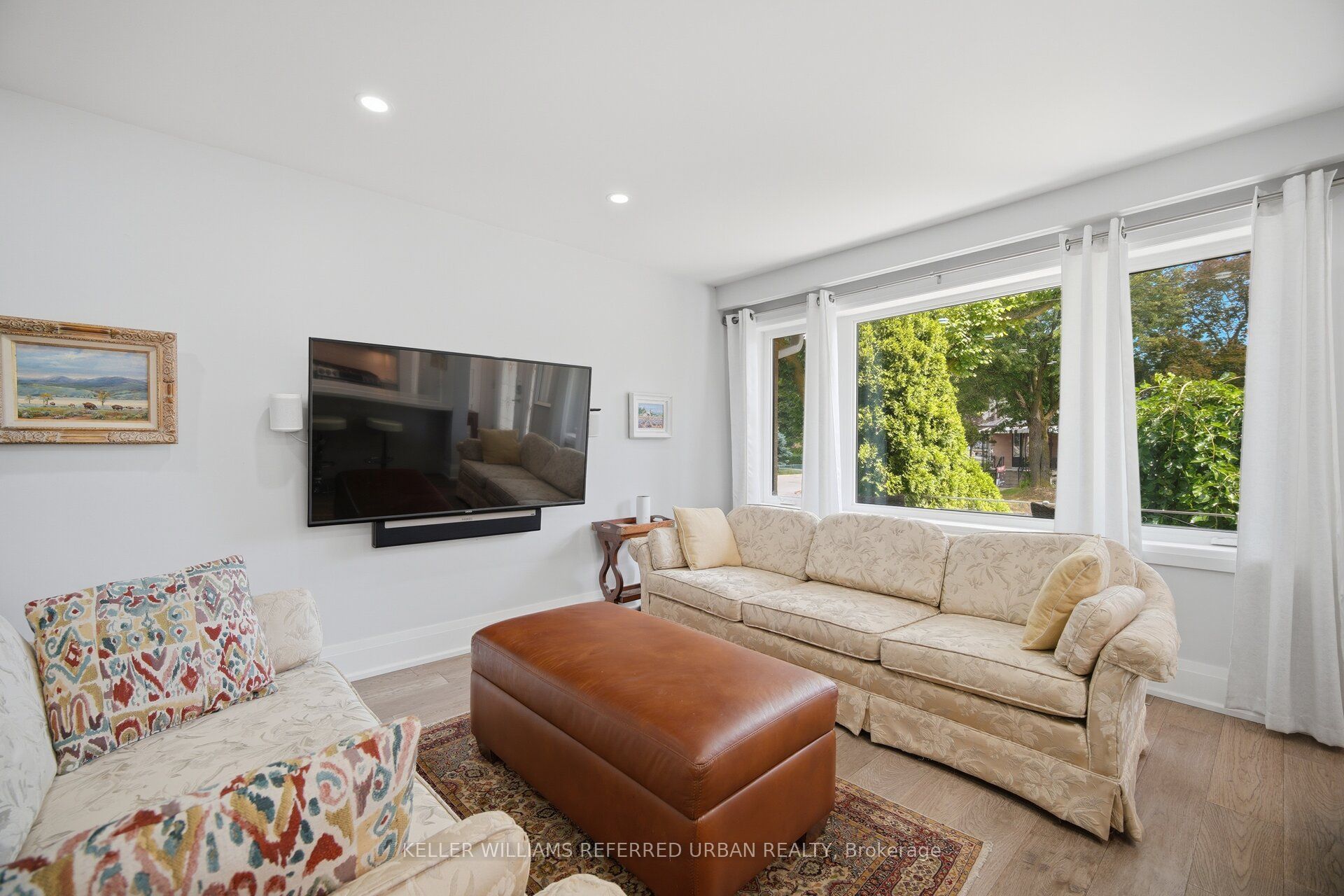 4 Cameo Crescent, Toronto, ON M6N 2K5 photo 3