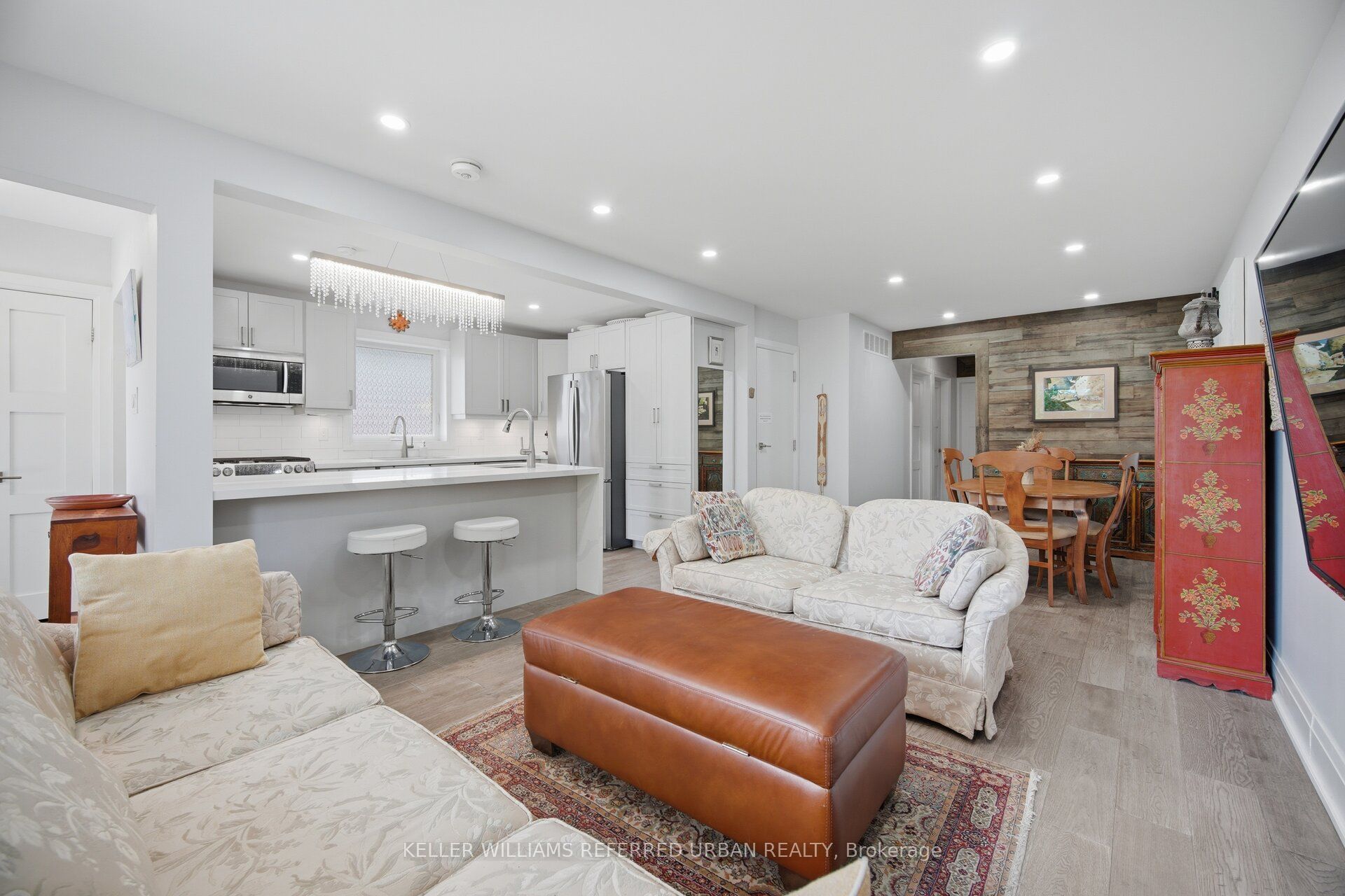 4 Cameo Crescent, Toronto, ON M6N 2K5 photo 5