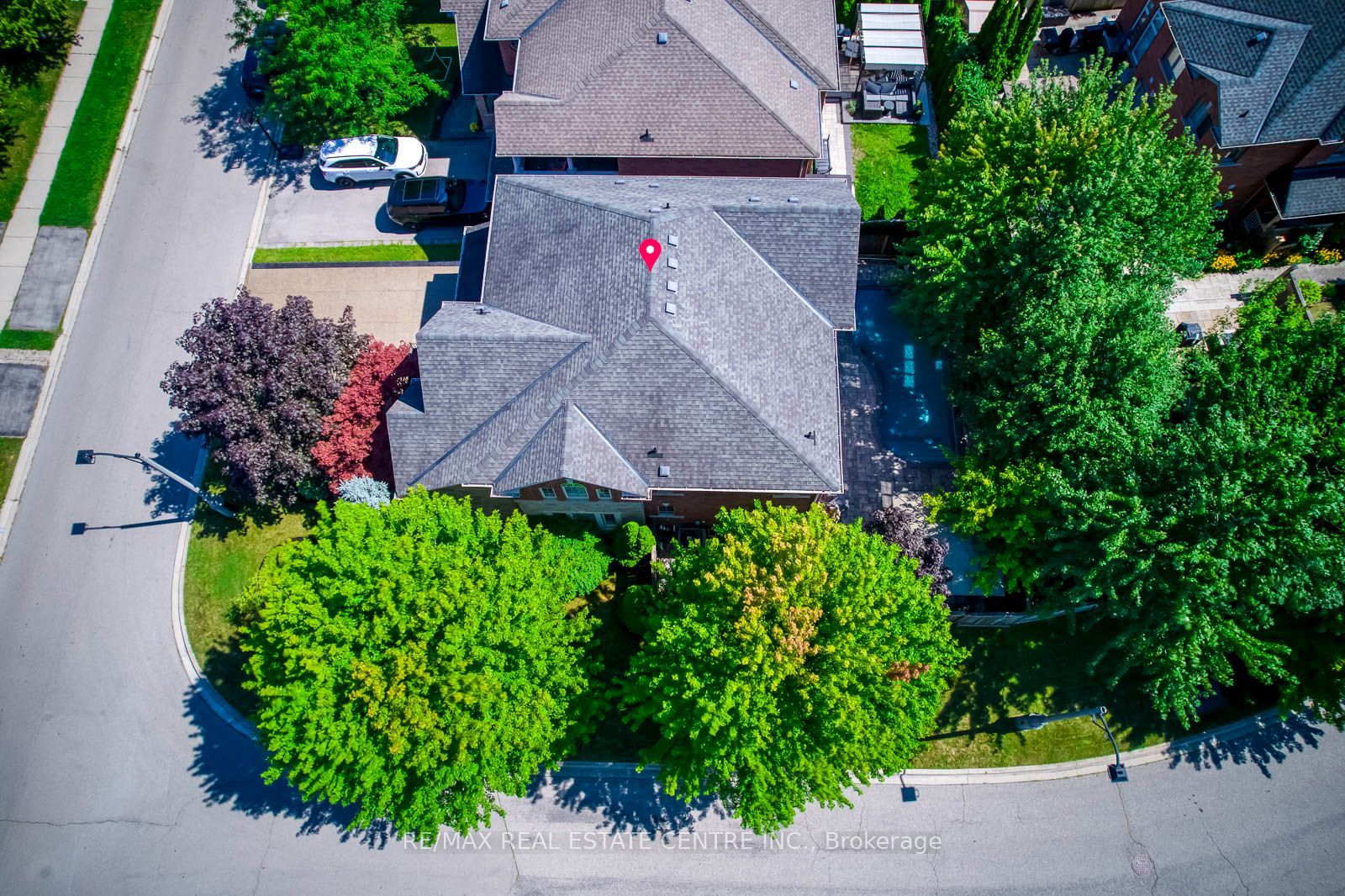 290 Duskywing Way, Oakville, ON L6L 6X6 photo 2