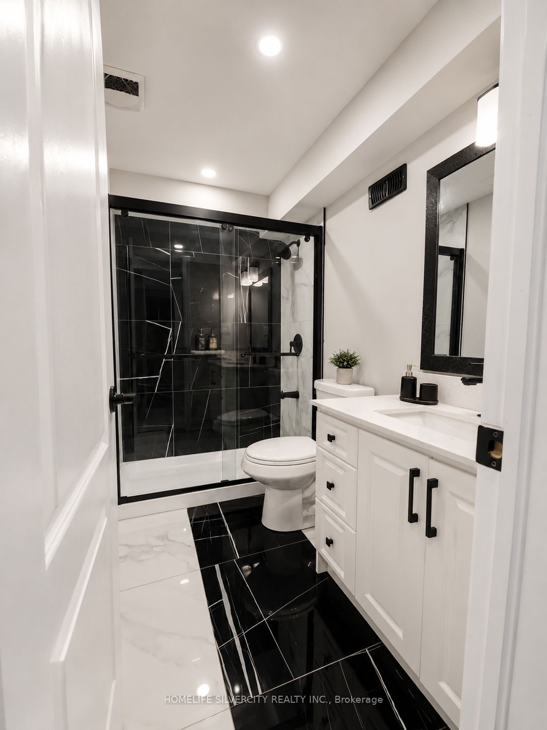 25 Benadir Avenue Bsmnt, Caledon, ON L7C 3N1 photo 4