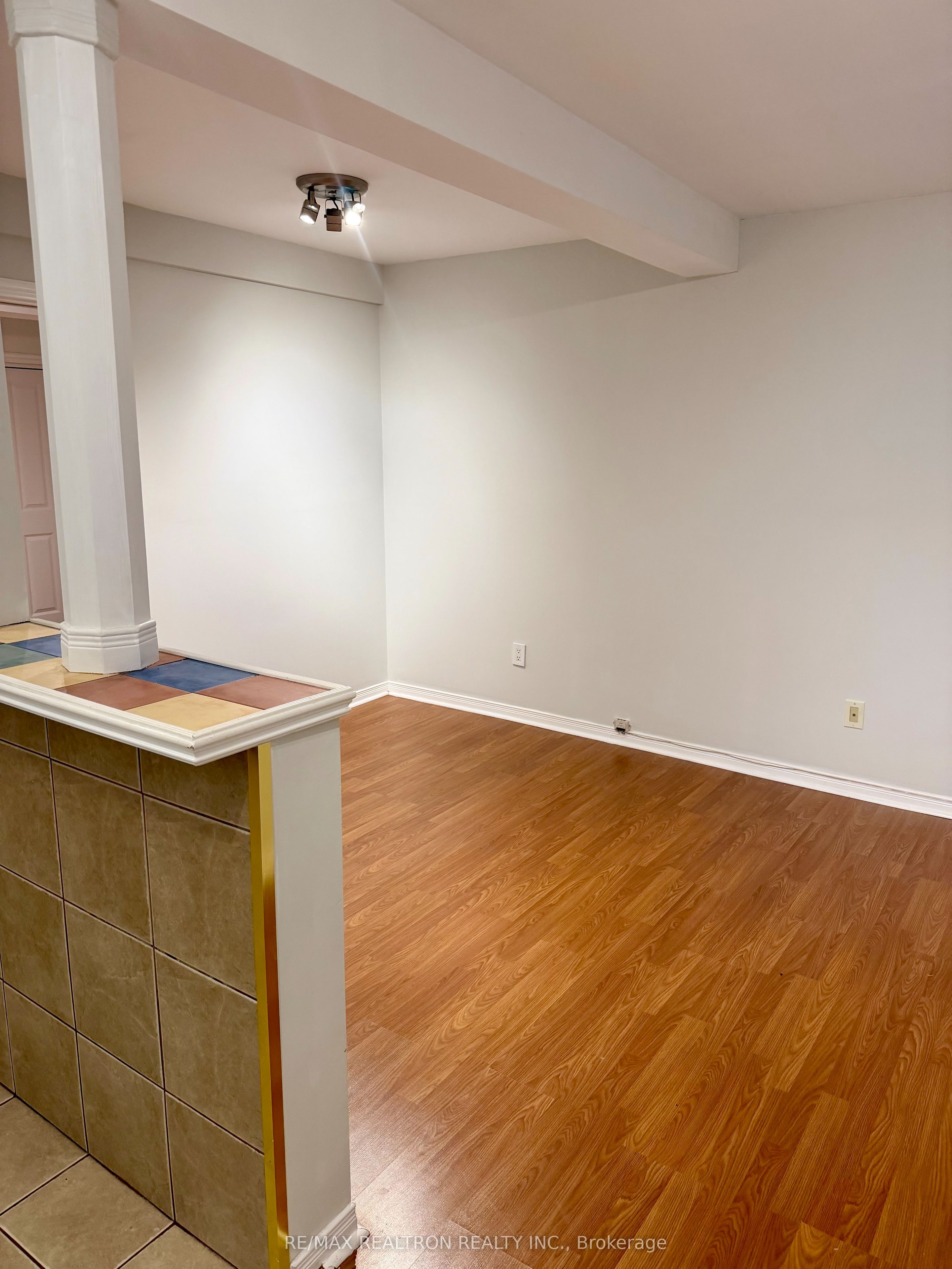6 Greenlaw Avenue BSMT, Toronto, ON M6H 3V5