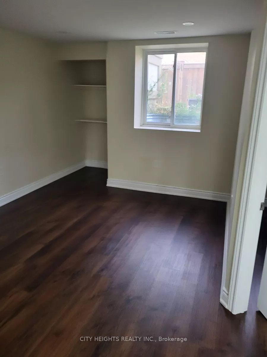 9 Fenchurch Drive Basement, Brampton, ON L7A 4G1 photo 5