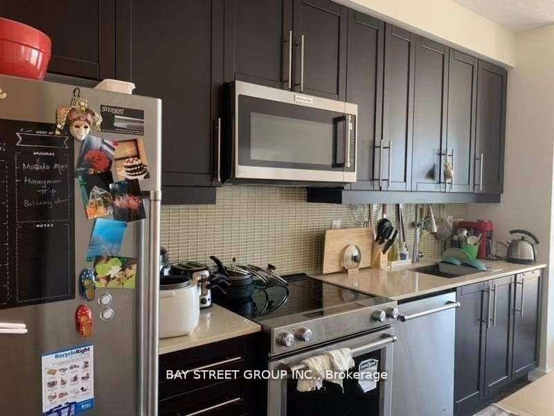 4011 Brickstone Mews 1501, Mississauga, ON L5B 0J7 photo 3