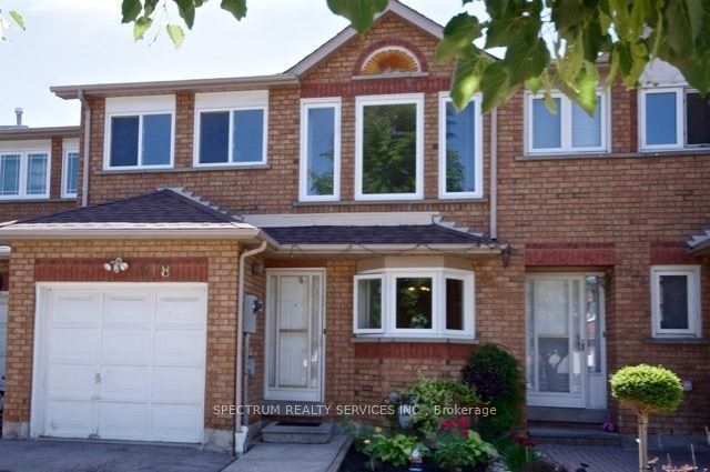 518 Galaxy Court, Mississauga, ON L5R 2R2 photo 2