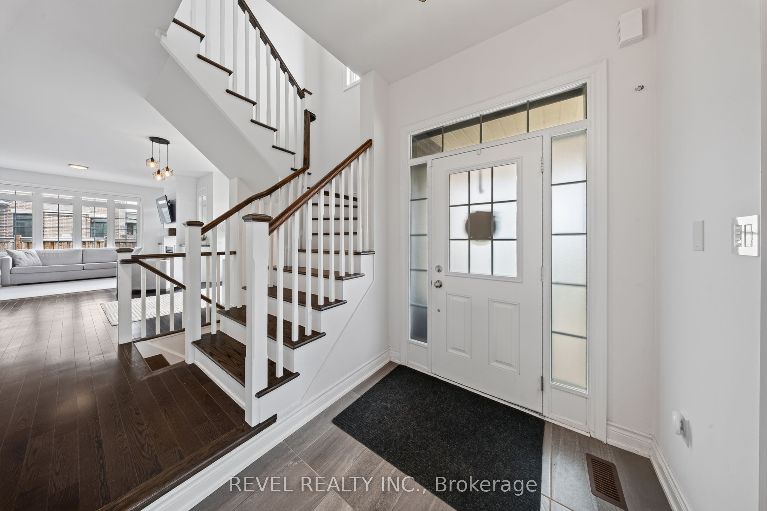 455 Ramsey Place, Milton, ON L9E 1J6 photo 5
