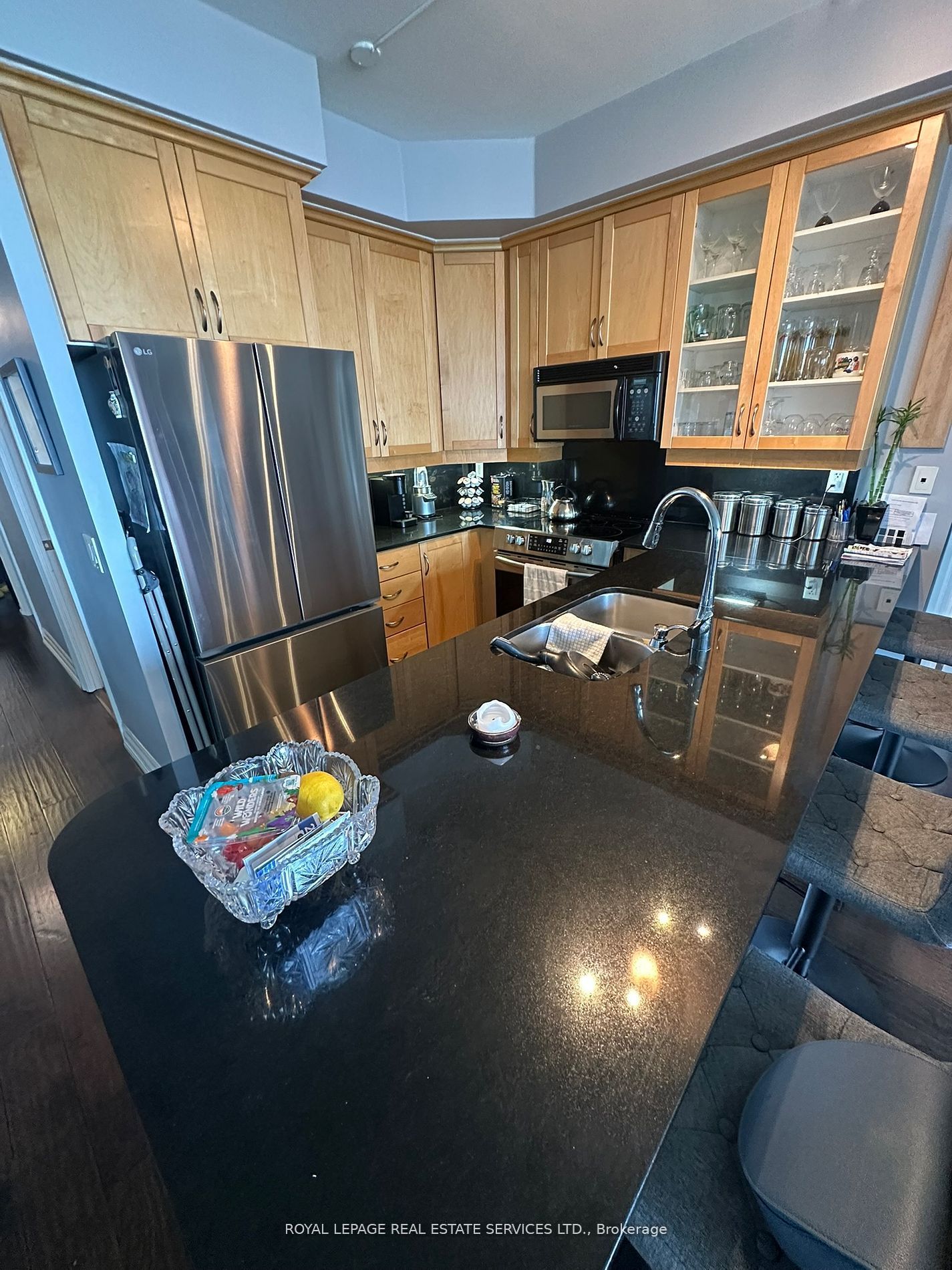 2083 W Lake Shore Boulevard 511, Toronto, ON M8V 4G2 photo 5