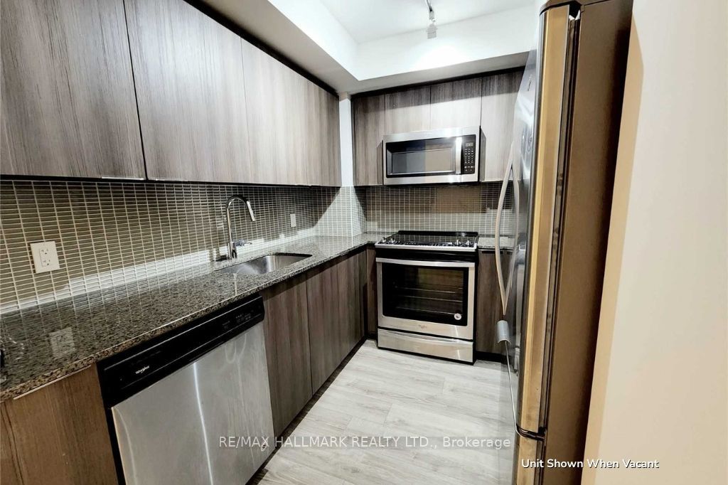 30 Shore Breeze Drive 922, Toronto, ON M8V 0J1 photo 3