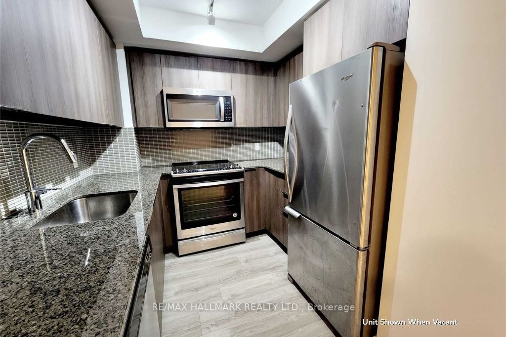 30 Shore Breeze Drive 922, Toronto, ON M8V 0J1 photo 4