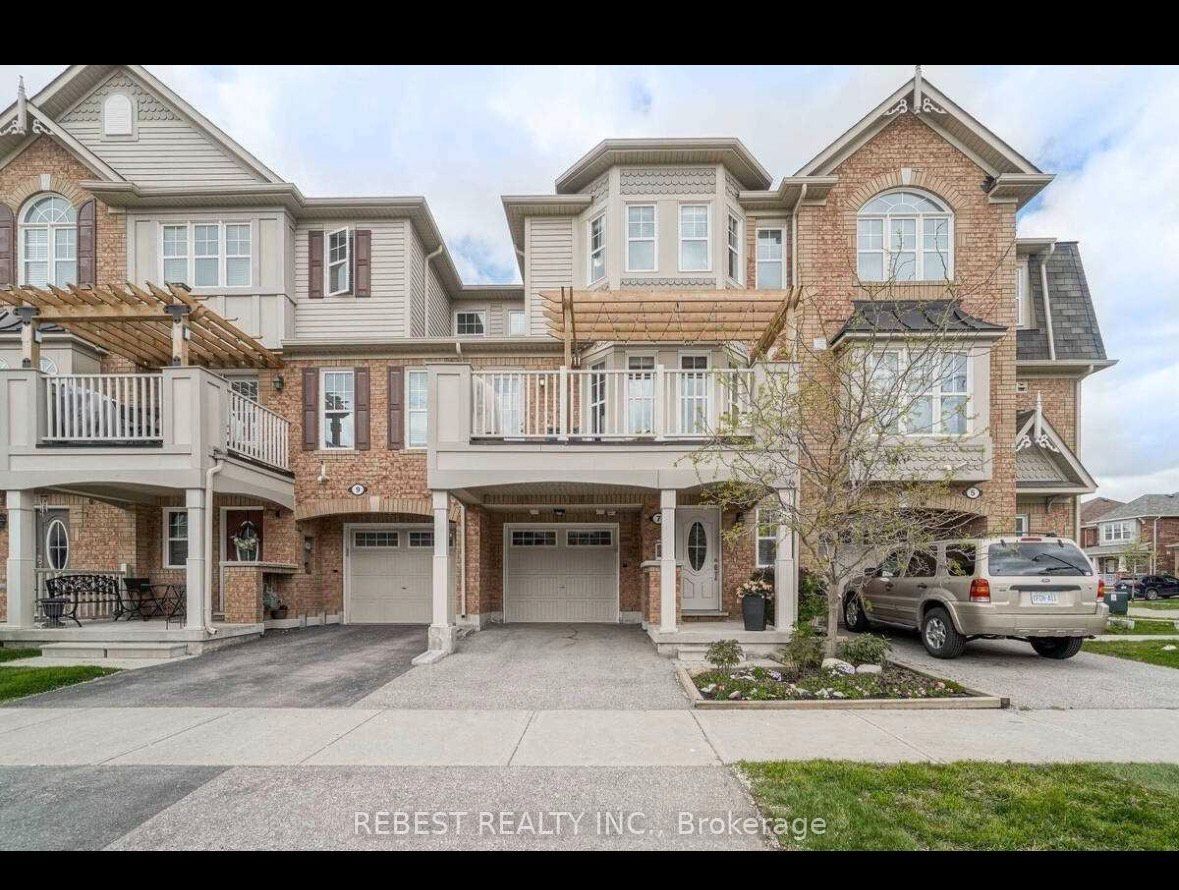 7 Reichert Court, Milton, ON L9T 8R6