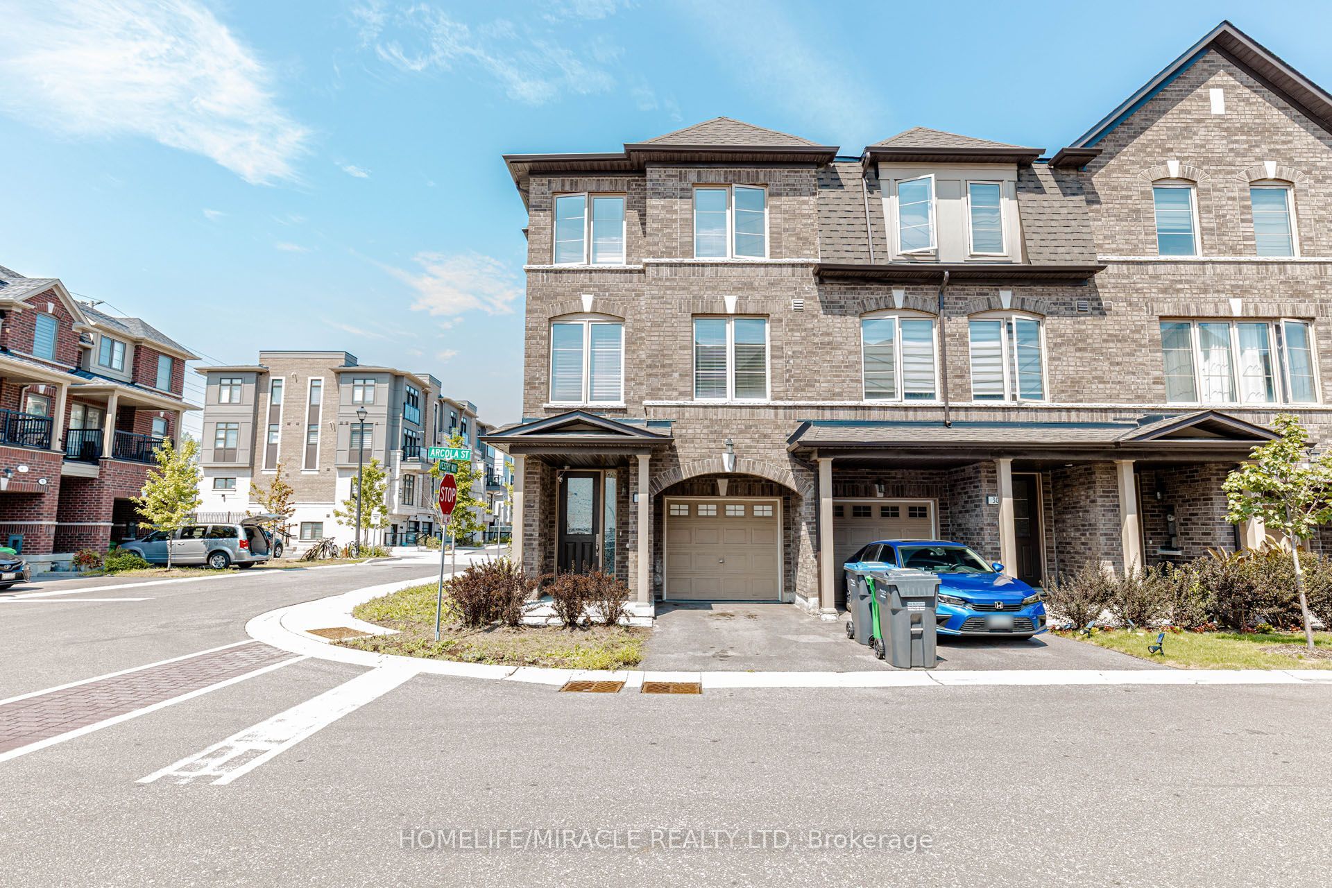 32 Arcola Street, Brampton, ON L6P 4N7