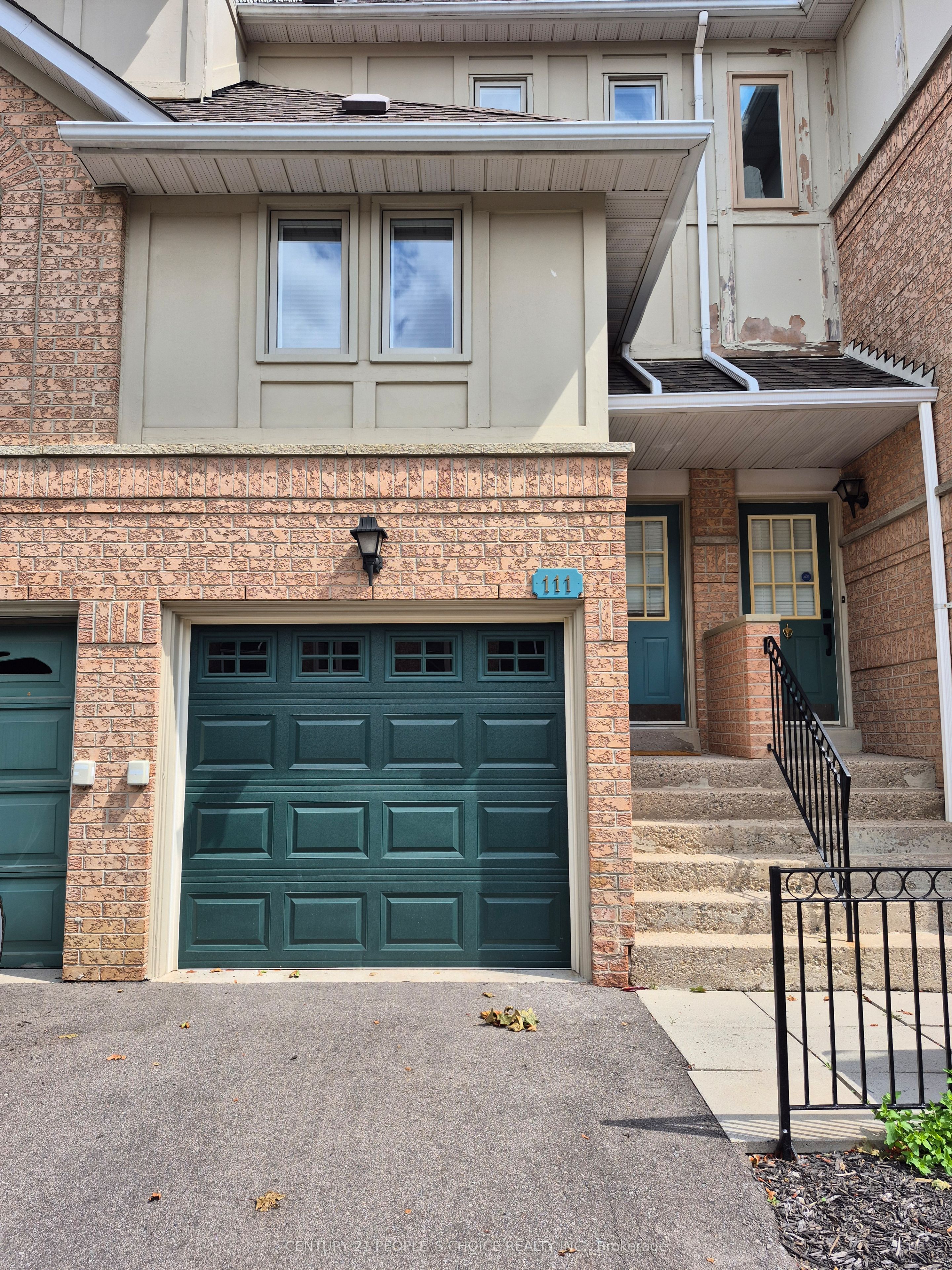 1050 Bristol Road W 111, Mississauga, ON L5V 2E8