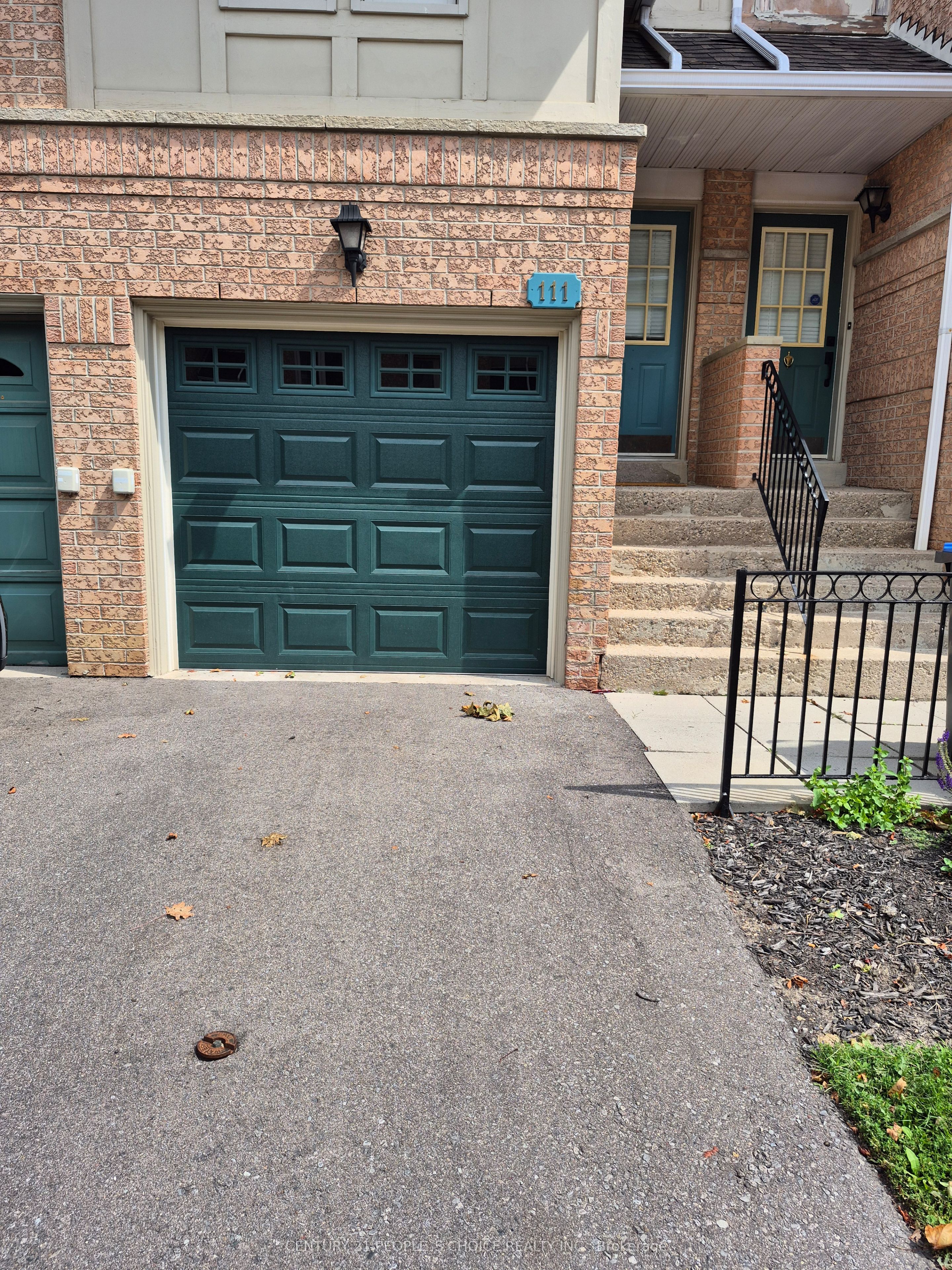 1050 Bristol Road W 111, Mississauga, ON L5V 2E8 photo 2