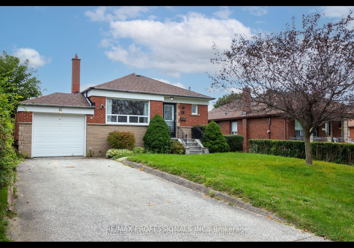 41 Tavistock Road B, Toronto, ON M3M 2N5