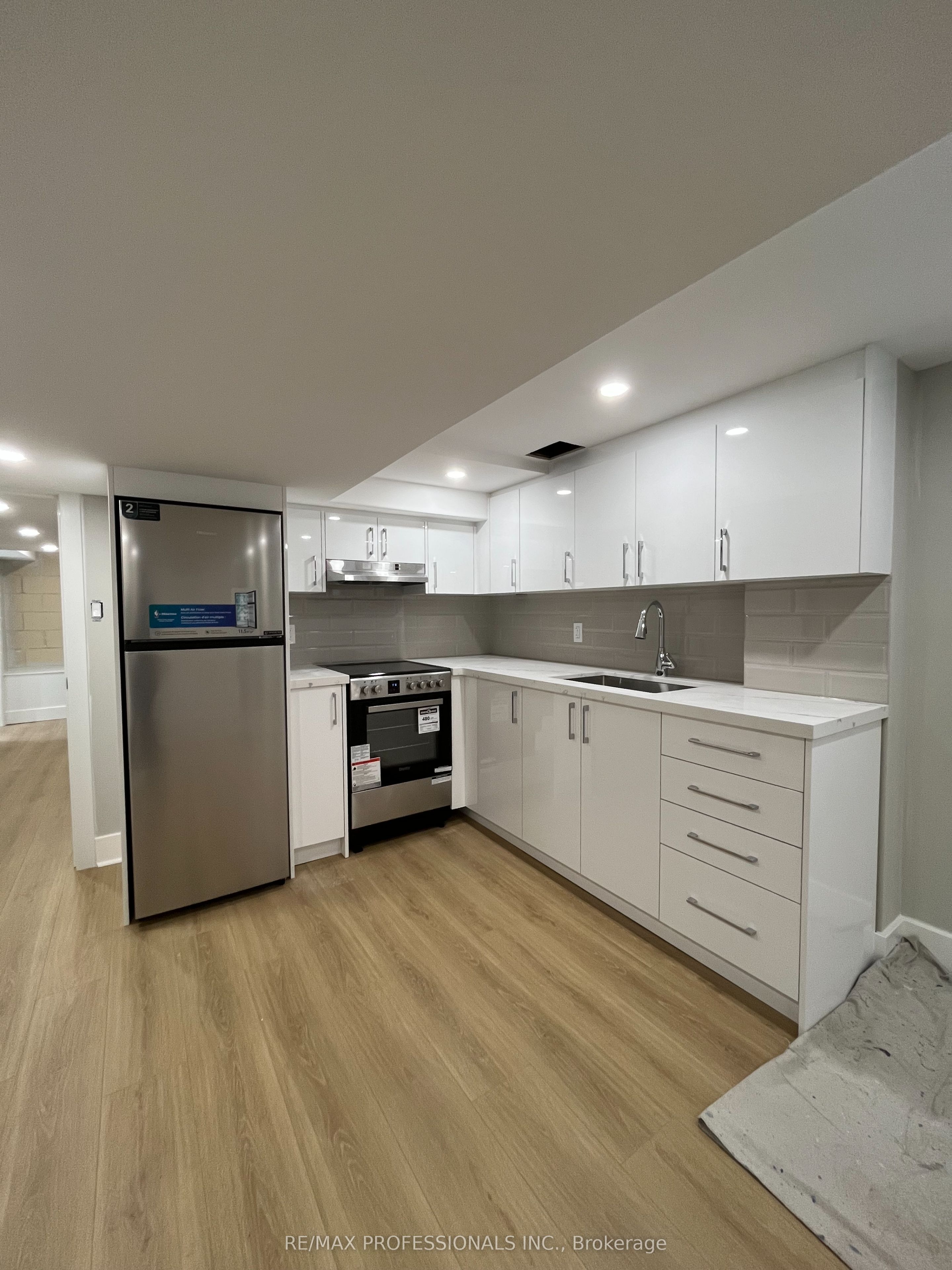 41 Tavistock Road B, Toronto, ON M3M 2N5 photo 3