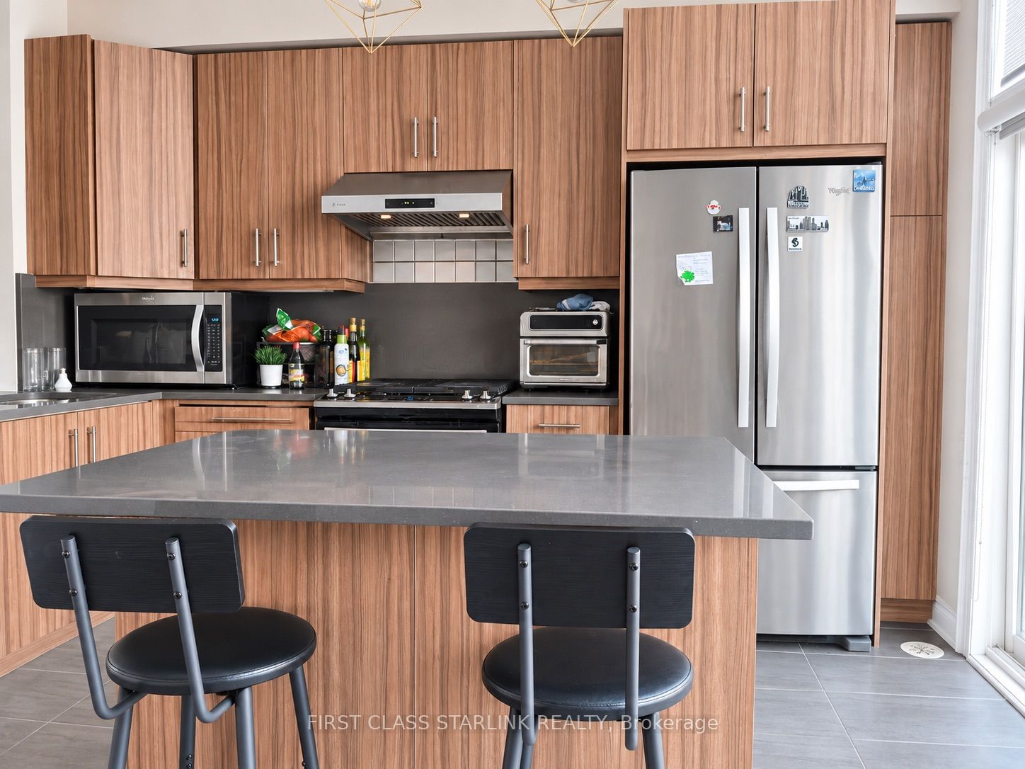 2058 Queensborough Gate 34, Mississauga, ON L5M 0X9 photo 3