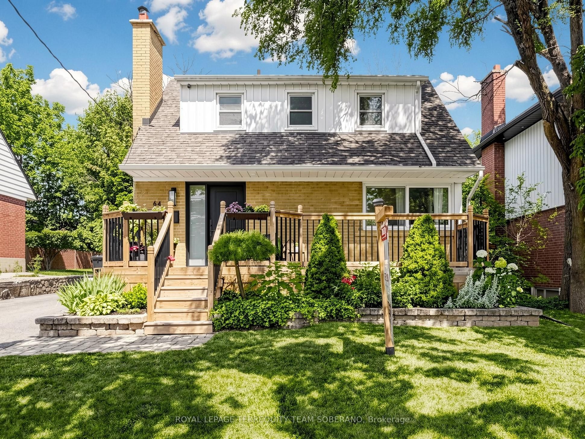 64 Clearbrooke Circle, Toronto, ON M9W 2E5 photo 2