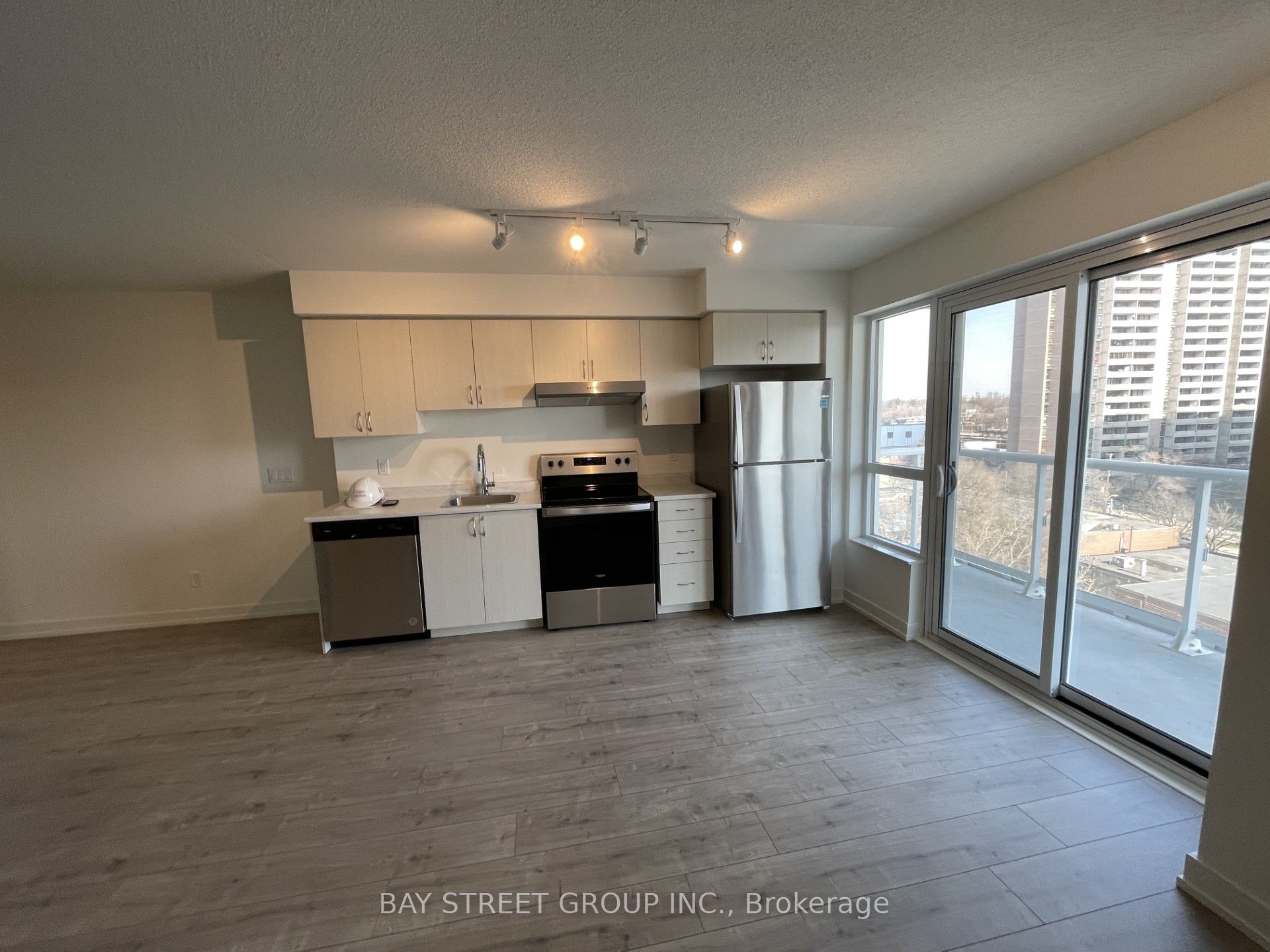 10 Wilby Crescent 809, Toronto, ON M9N 1E5 photo 4