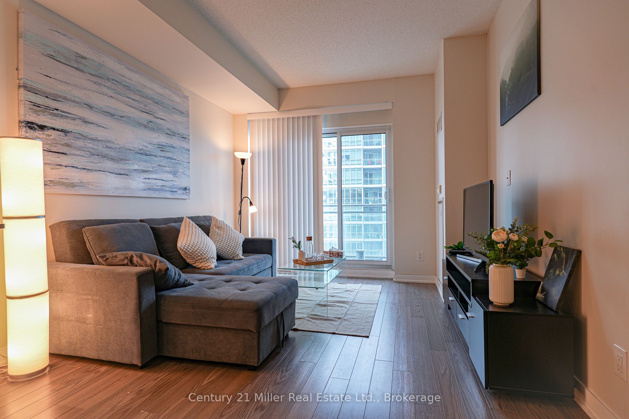 165 Legion Road N 1634, Toronto, ON M8Y 0B3 photo 2
