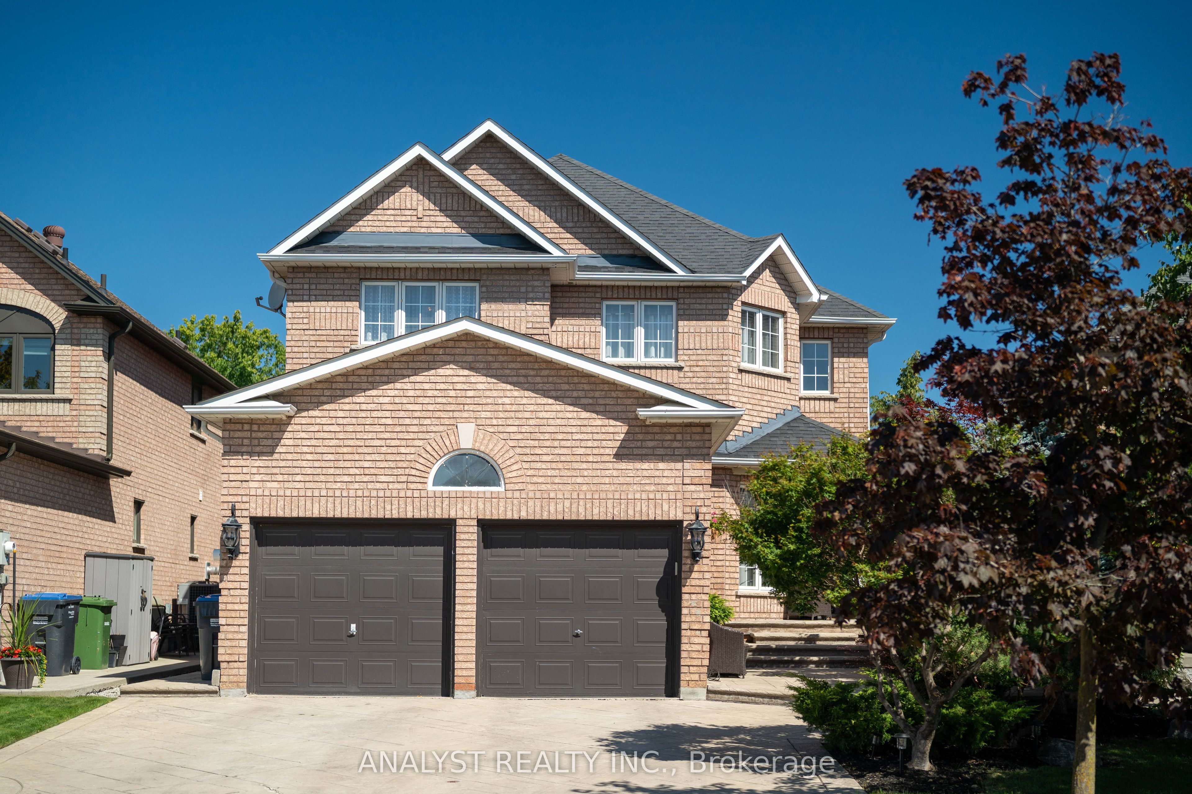 216 Waterbury Street, Caledon, ON L7E 2H9 photo 2