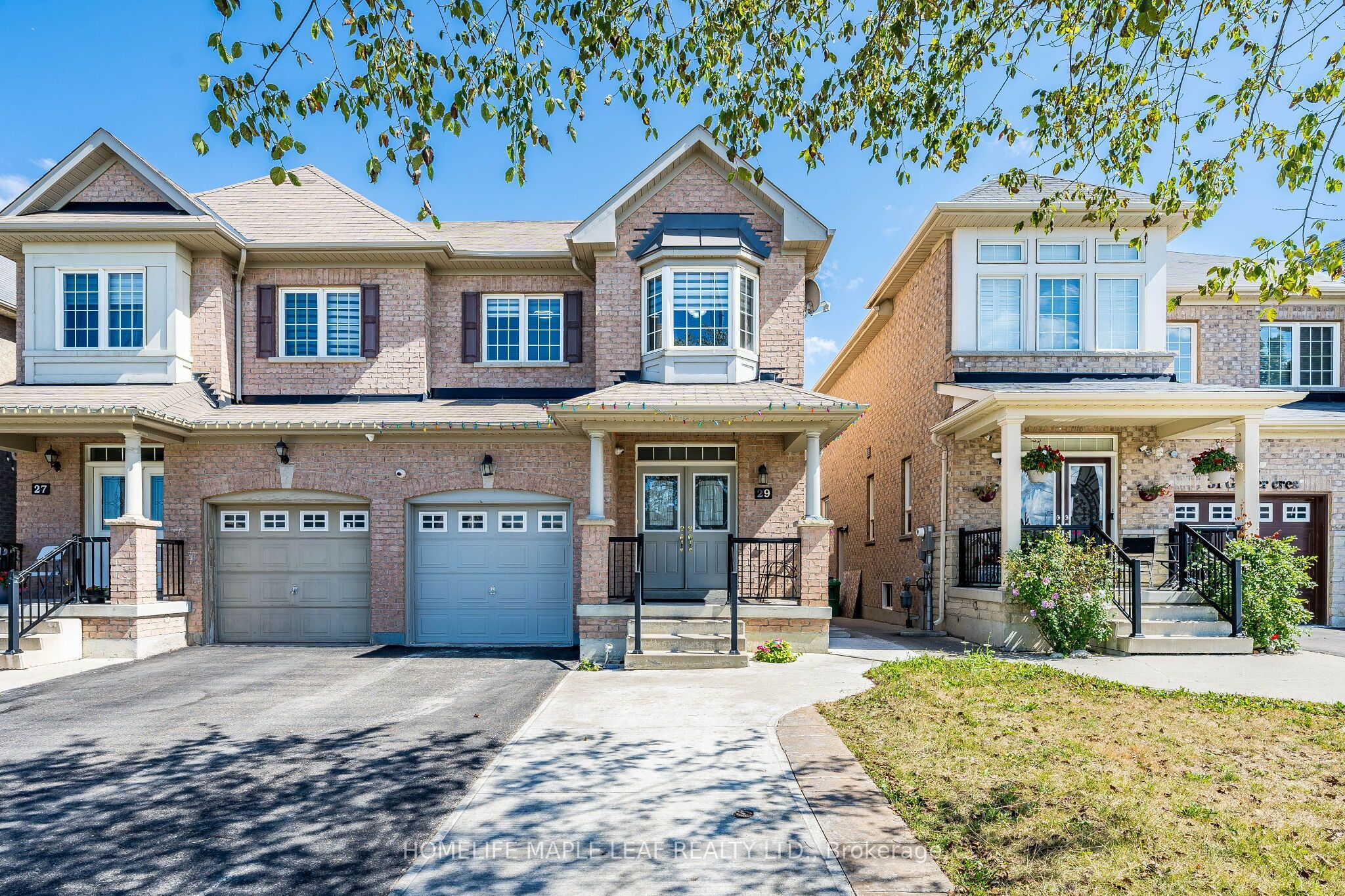 29 Gower Crescent, Brampton, ON L6R 0Y1 photo 3