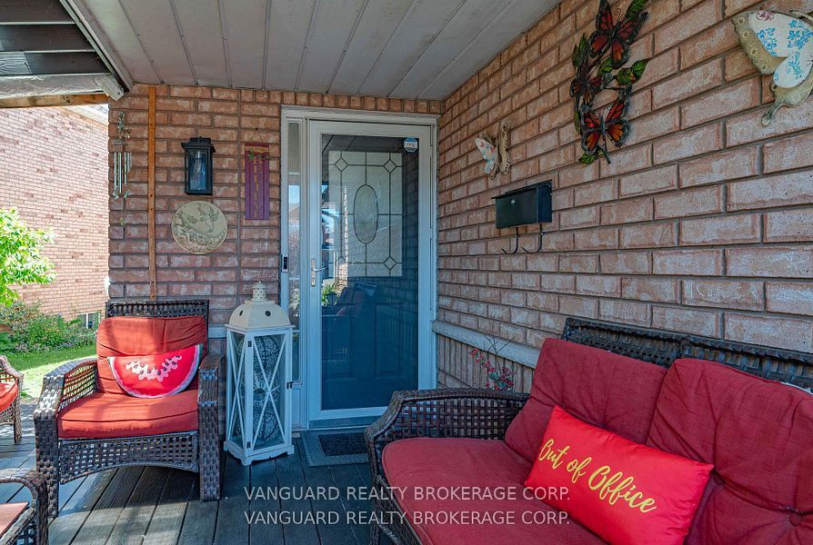 111 Grapevine Road, Caledon, ON L7E 2M6 photo 2