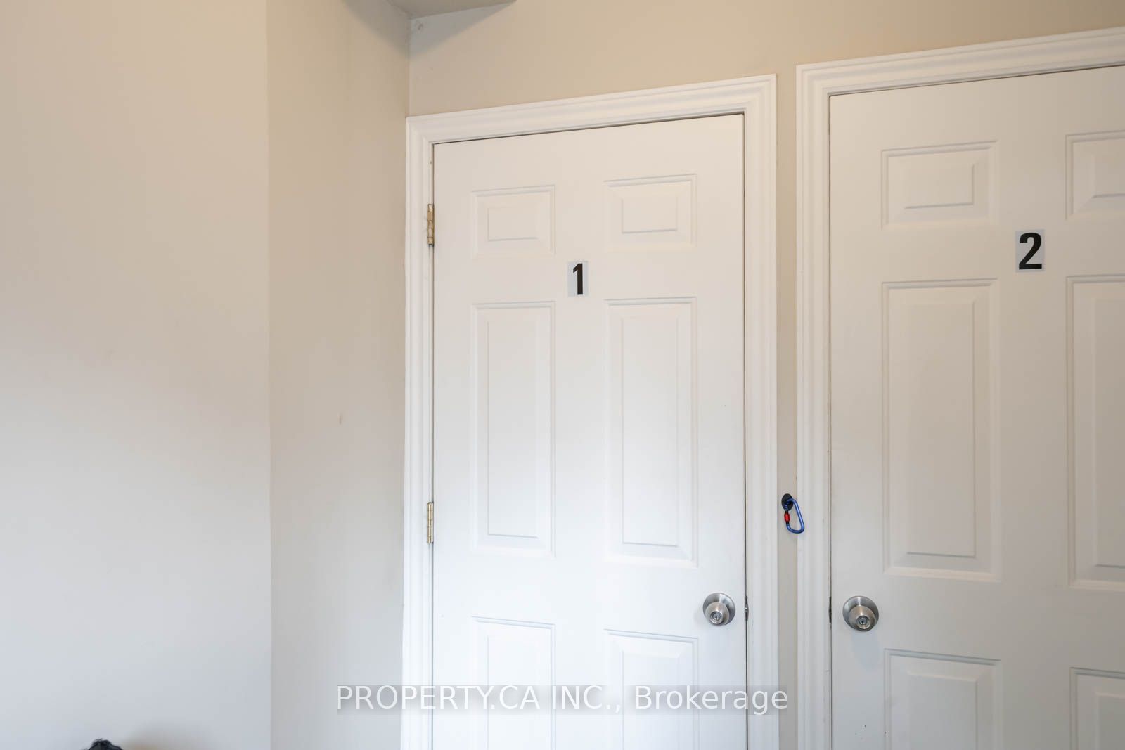 107 Runnymede Road 1, Toronto, ON M6S 2Y4 photo 2