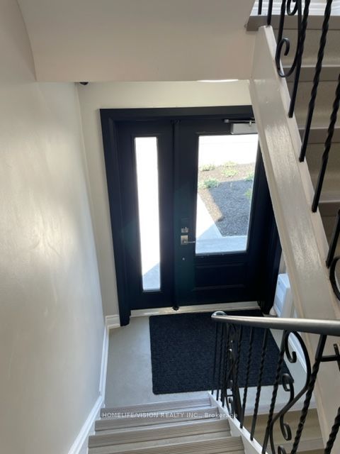 391 Royal York Road, Toronto, ON M8Y 2R4 photo 2