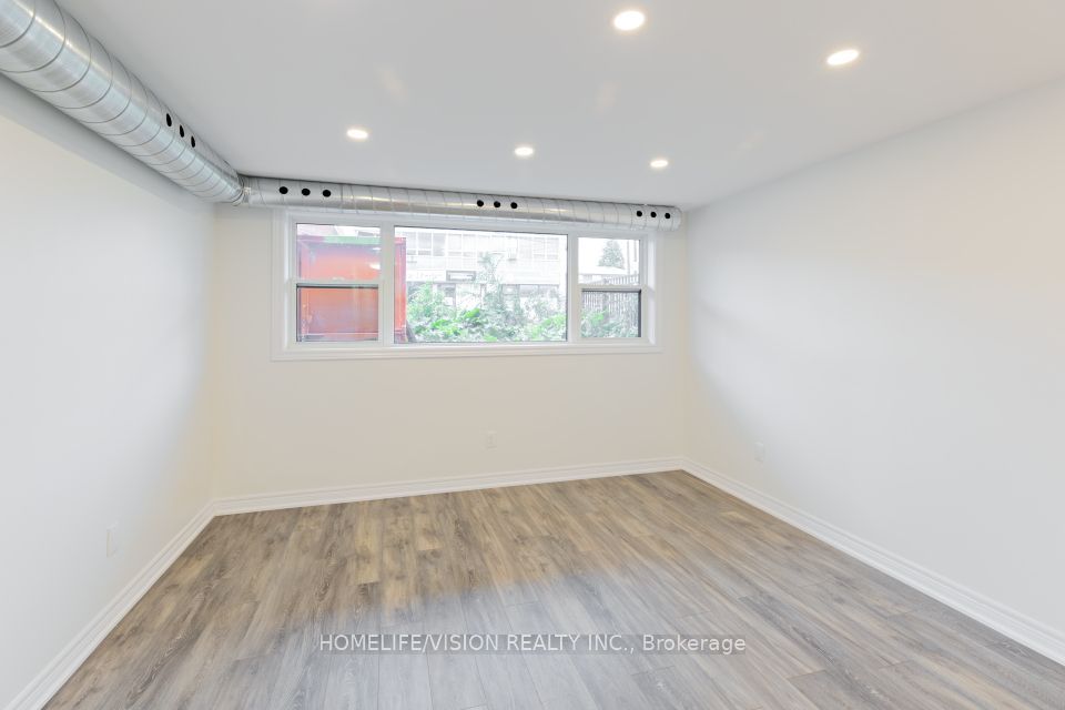 391 Royal York Road, Toronto, ON M8Y 2R4 photo 5