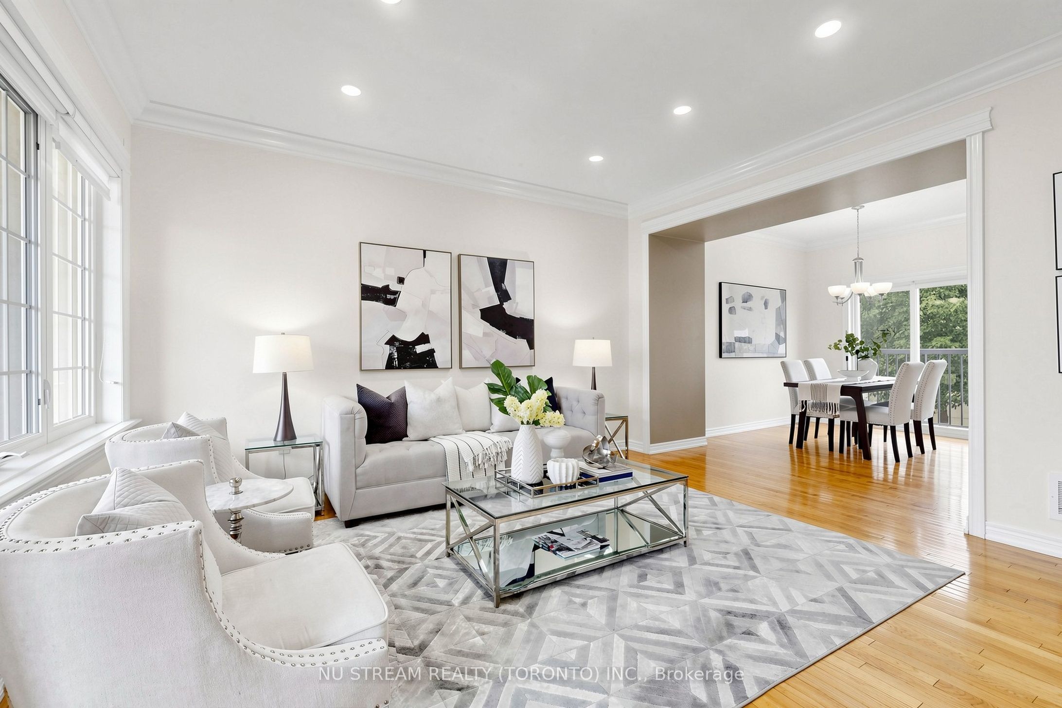 123 Georgian Drive 15, Oakville, ON L6H 0E7