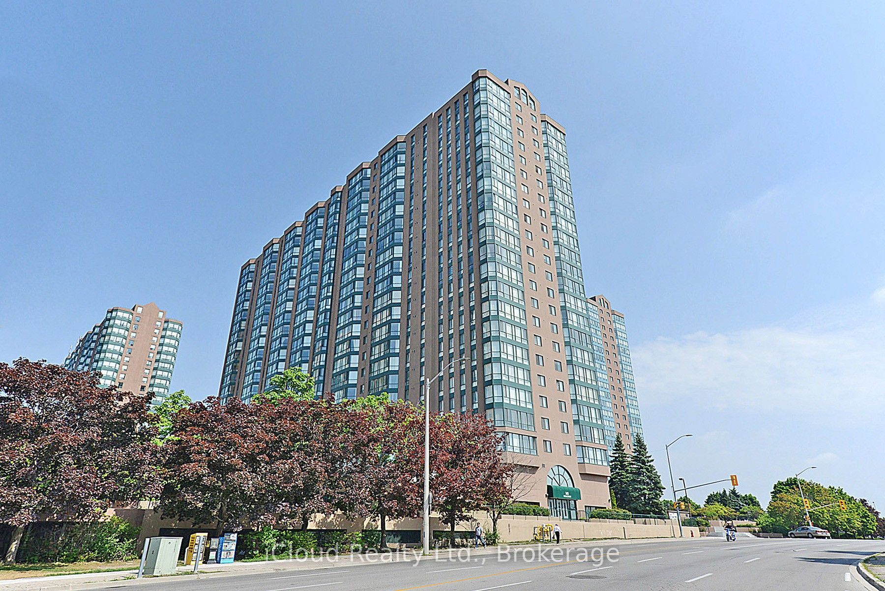 135 Hillcrest Avenue 1512, Mississauga, ON L5B 4B1