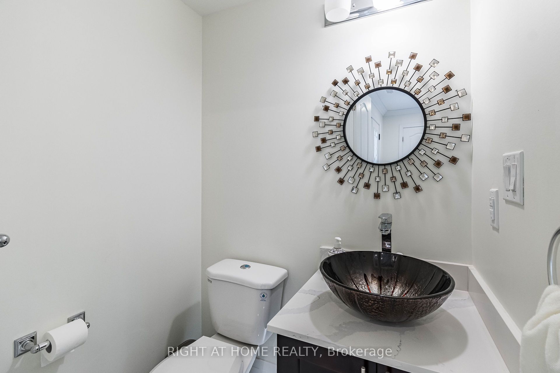2463 Rebecca Street, Oakville, ON L6L 2B1 photo 5