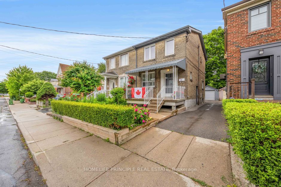 420 Salem Avenue N, Toronto, ON M6H 3E1