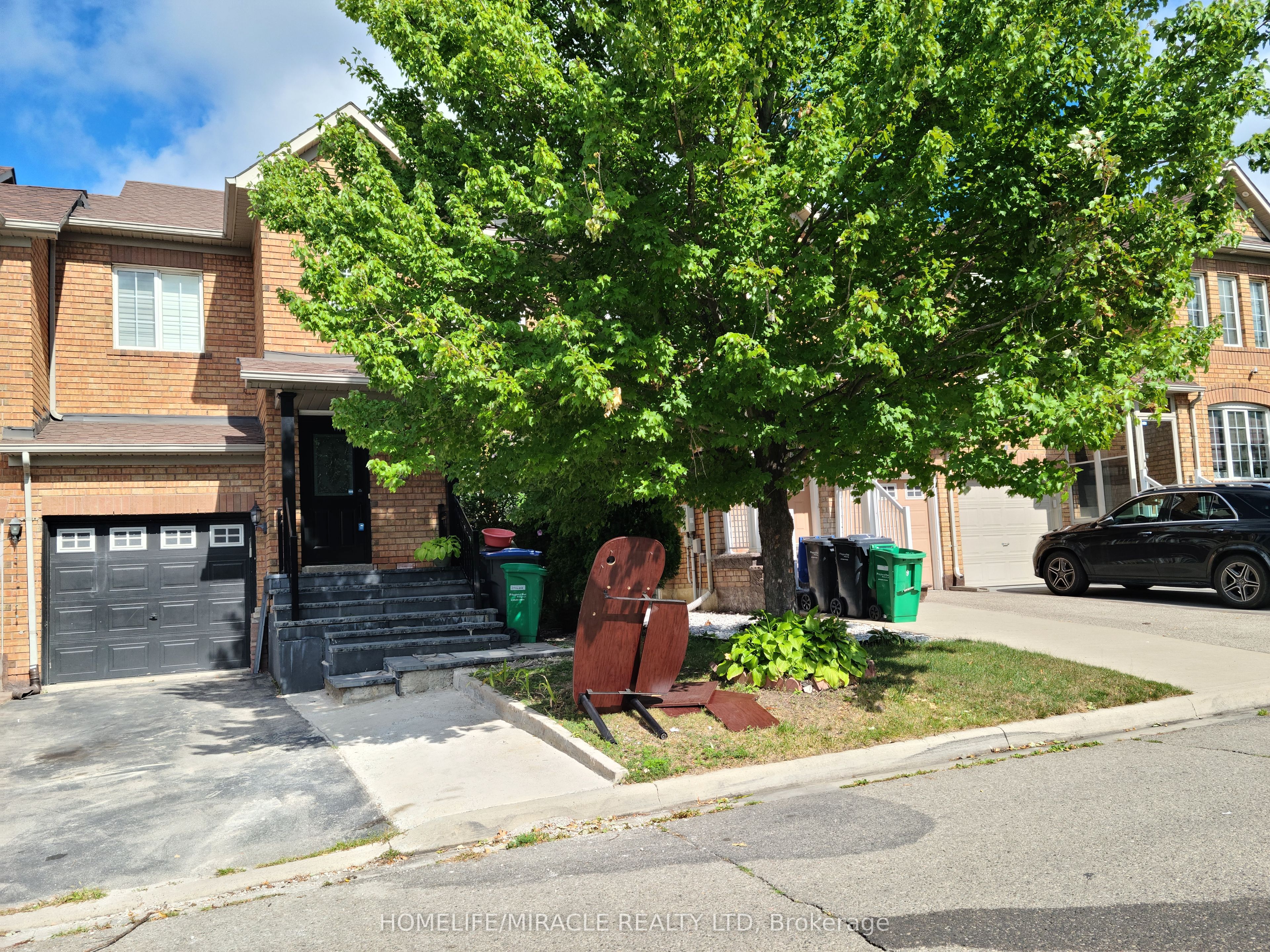 7 Thunderbird Trail, Brampton, ON L6R 2T4