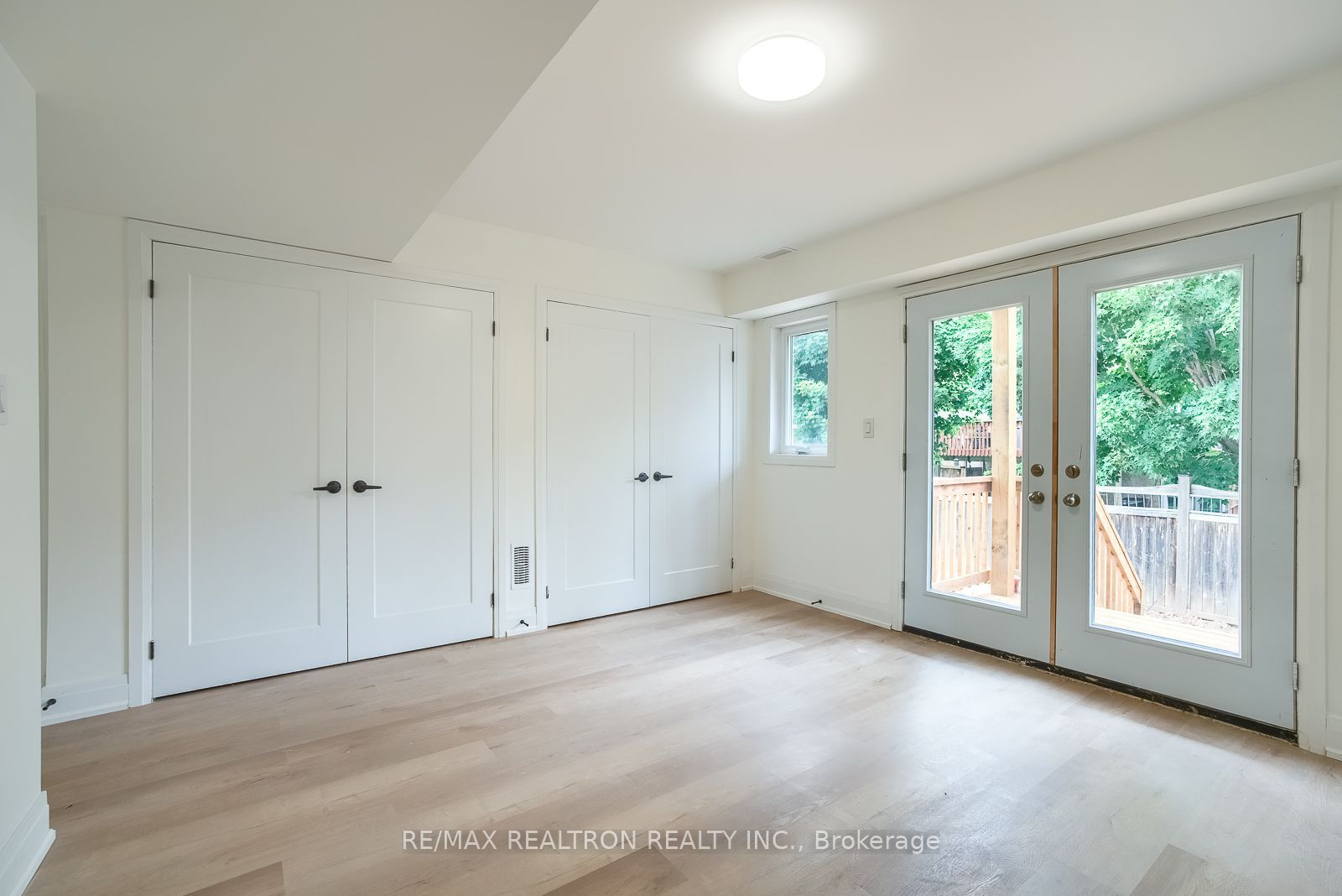5261 Heeks Common, Burlington, ON L7L 7B6 photo 5