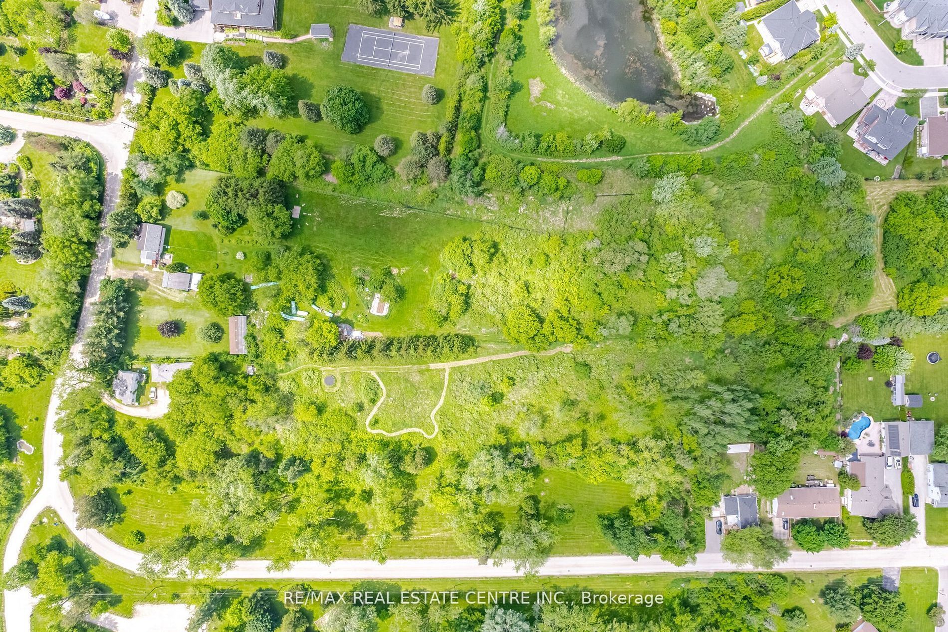 174 Victoria Street, Brampton, ON L6Y 0A6