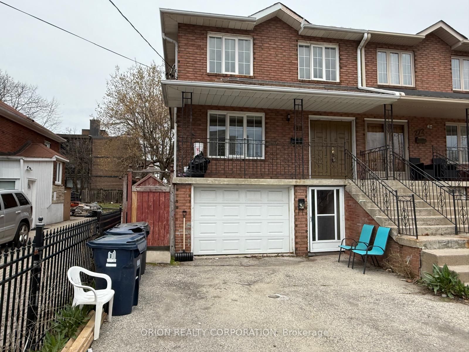 274 Viewmount Avenue Upper, Toronto, ON M6B 1V2 photo 3