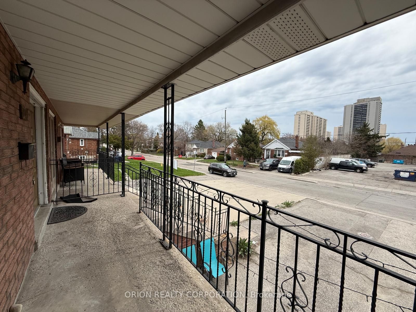 274 Viewmount Avenue Upper, Toronto, ON M6B 1V2 photo 5