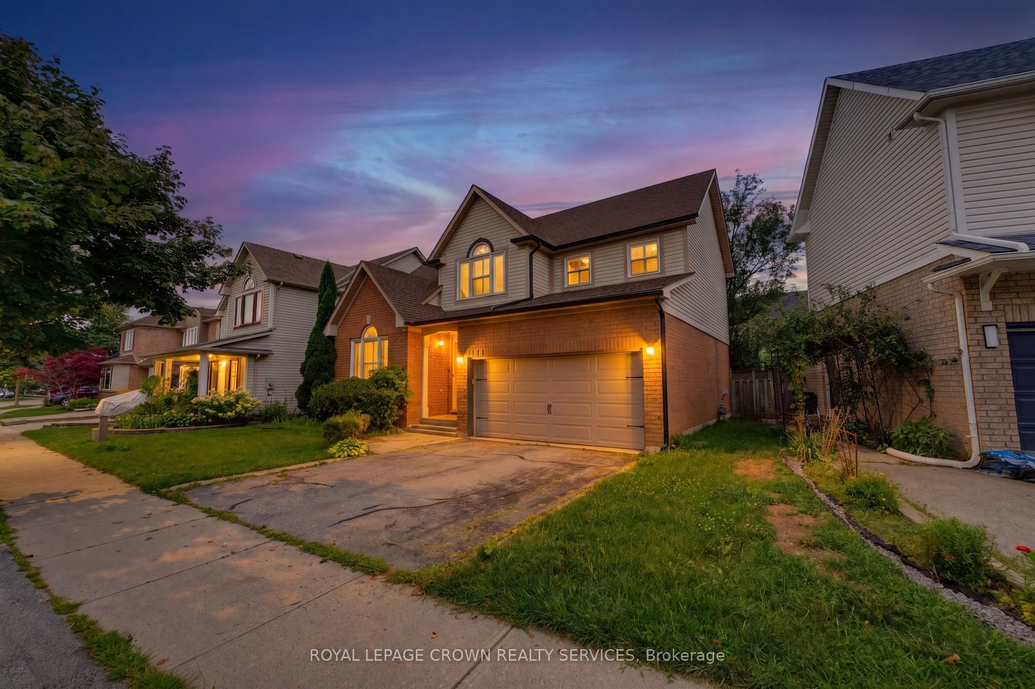 5141 Blue Spruce Avenue, Burlington, ON L7L 6G7