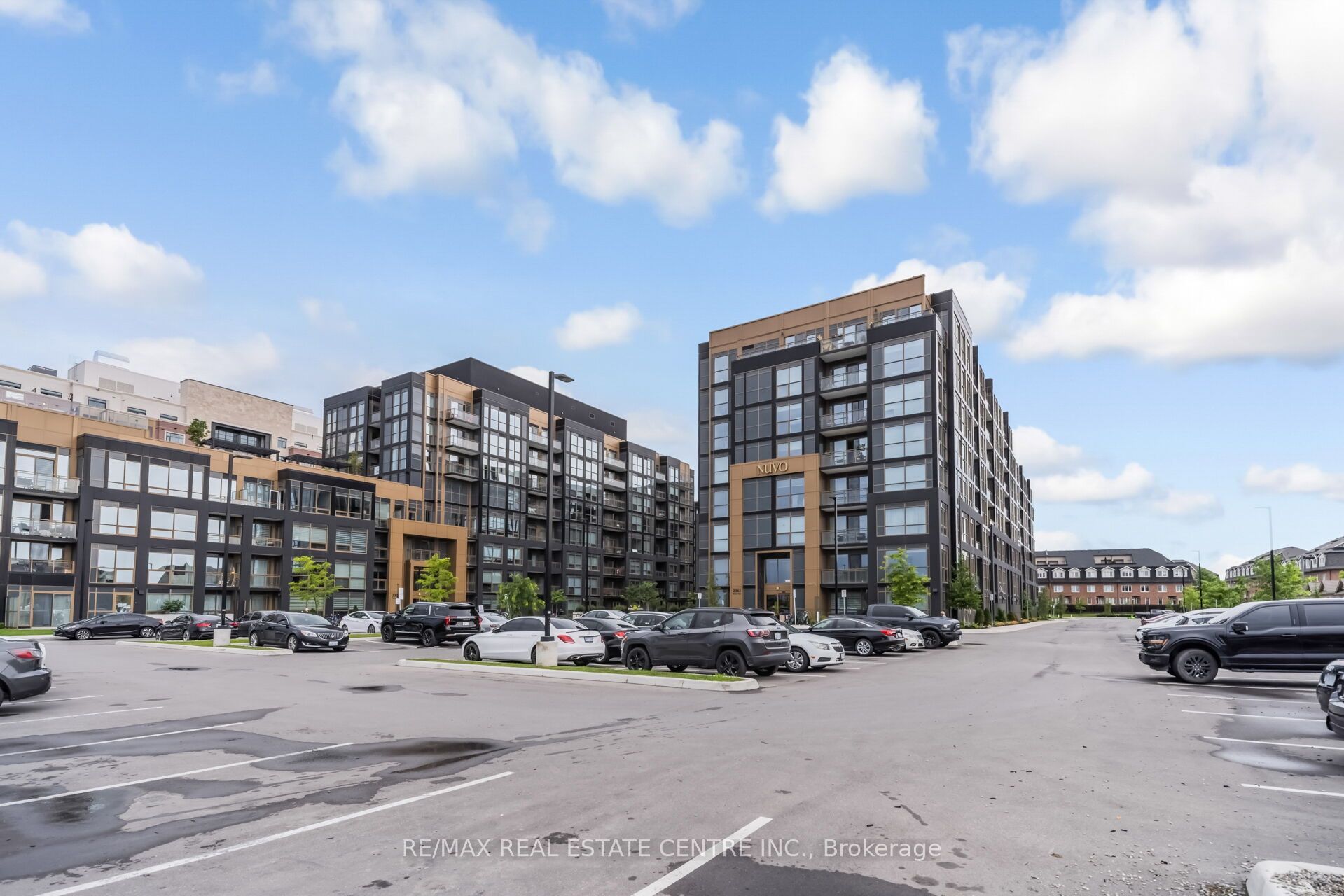 2343 Khalsa Gate 611, Oakville, ON L6M 5R6 photo 2