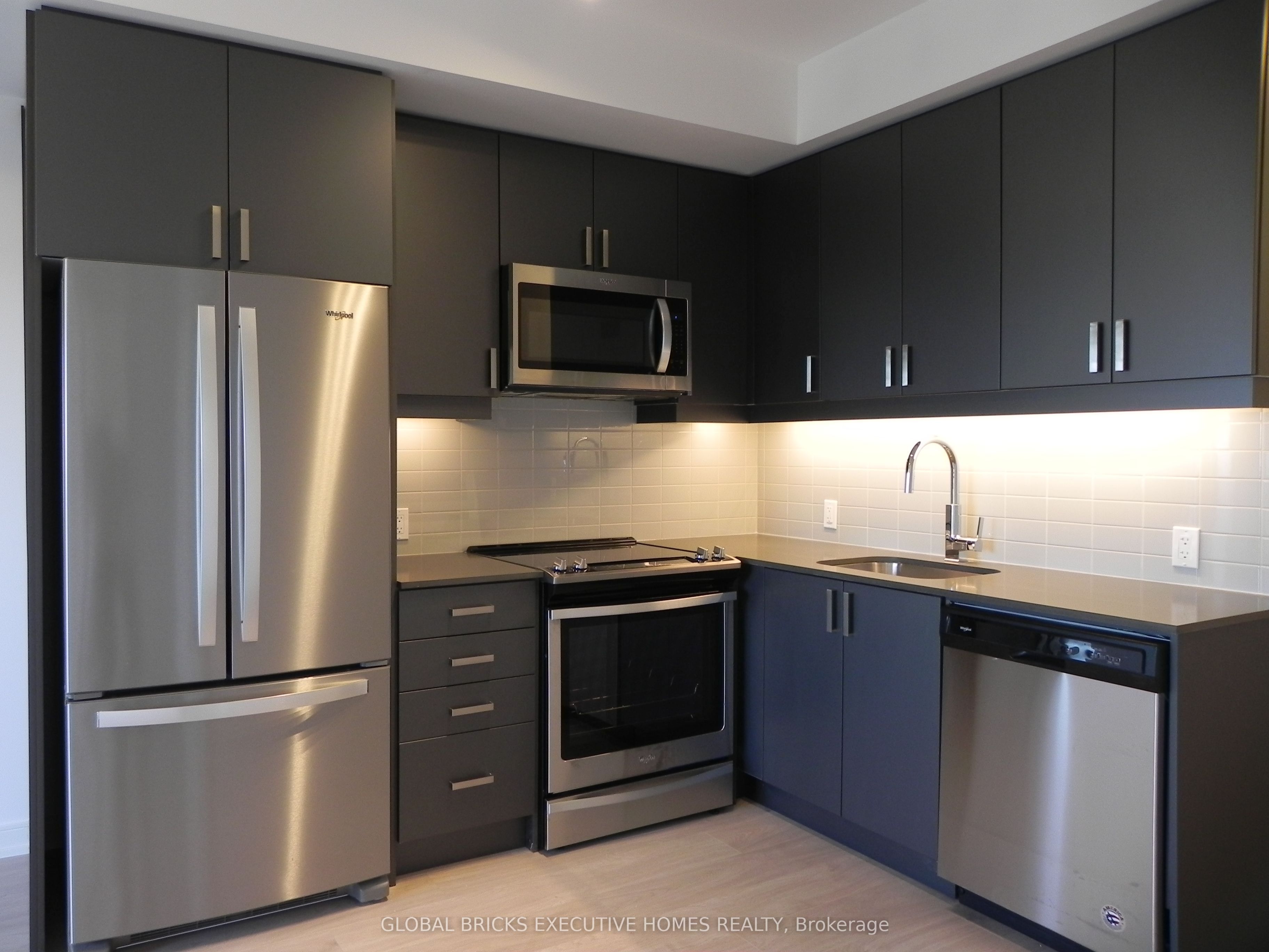 8 Nahani Way 3405, Mississauga, ON L4Z 0C6 photo 4