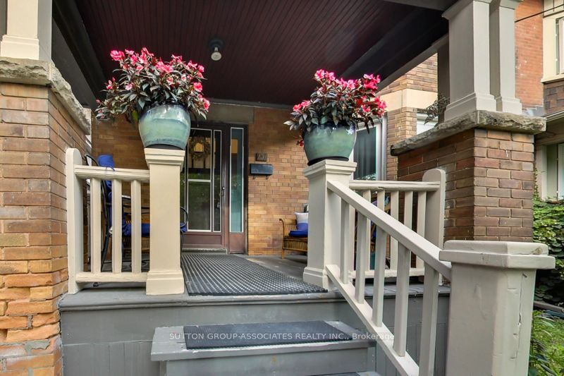 131 Lauder Avenue, Toronto, ON M6H 3E4 photo 2