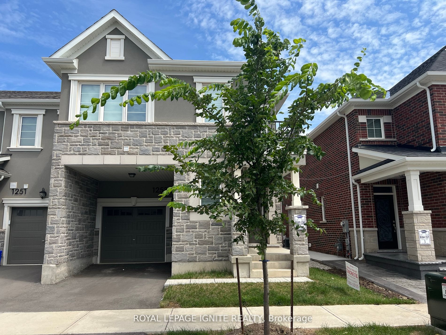 1253 Redbud Gardens, Milton, ON L9E 1S2 photo 2