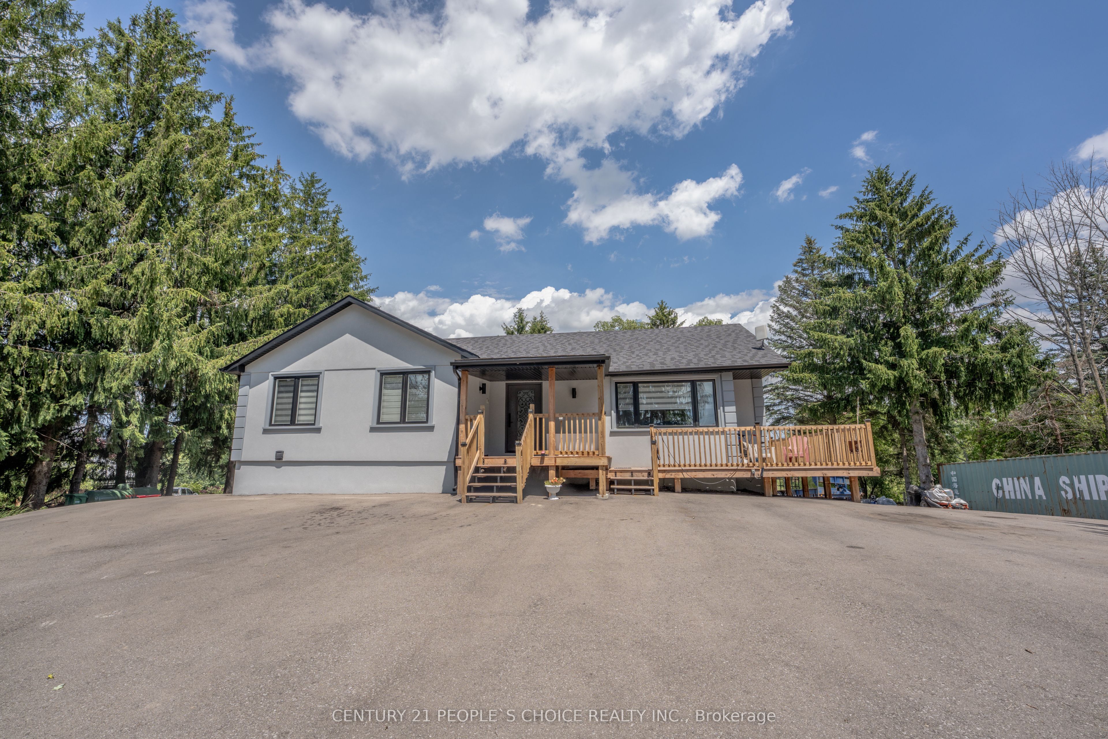 15553 The Gore Road, Caledon, ON L7E 0X3 photo 2