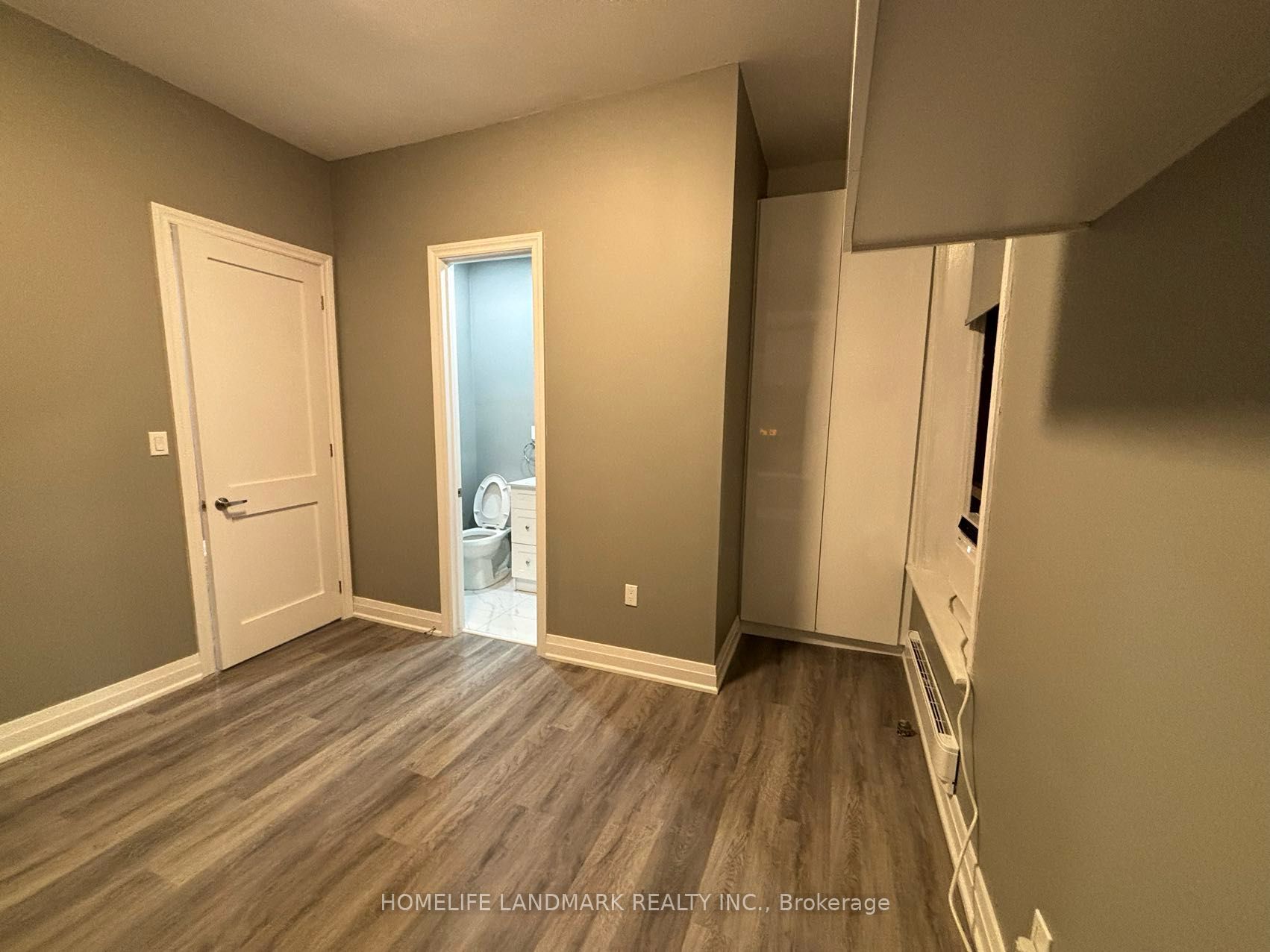 271 Dunn Avenue 1B, Toronto, ON M6K 1L9 photo 4